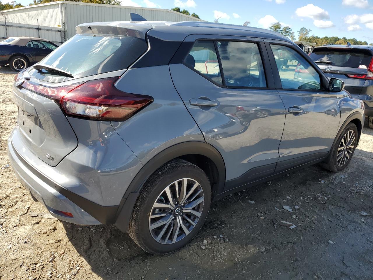 Photo 2 VIN: 3N1CP5CV7ML543676 - NISSAN KICKS 