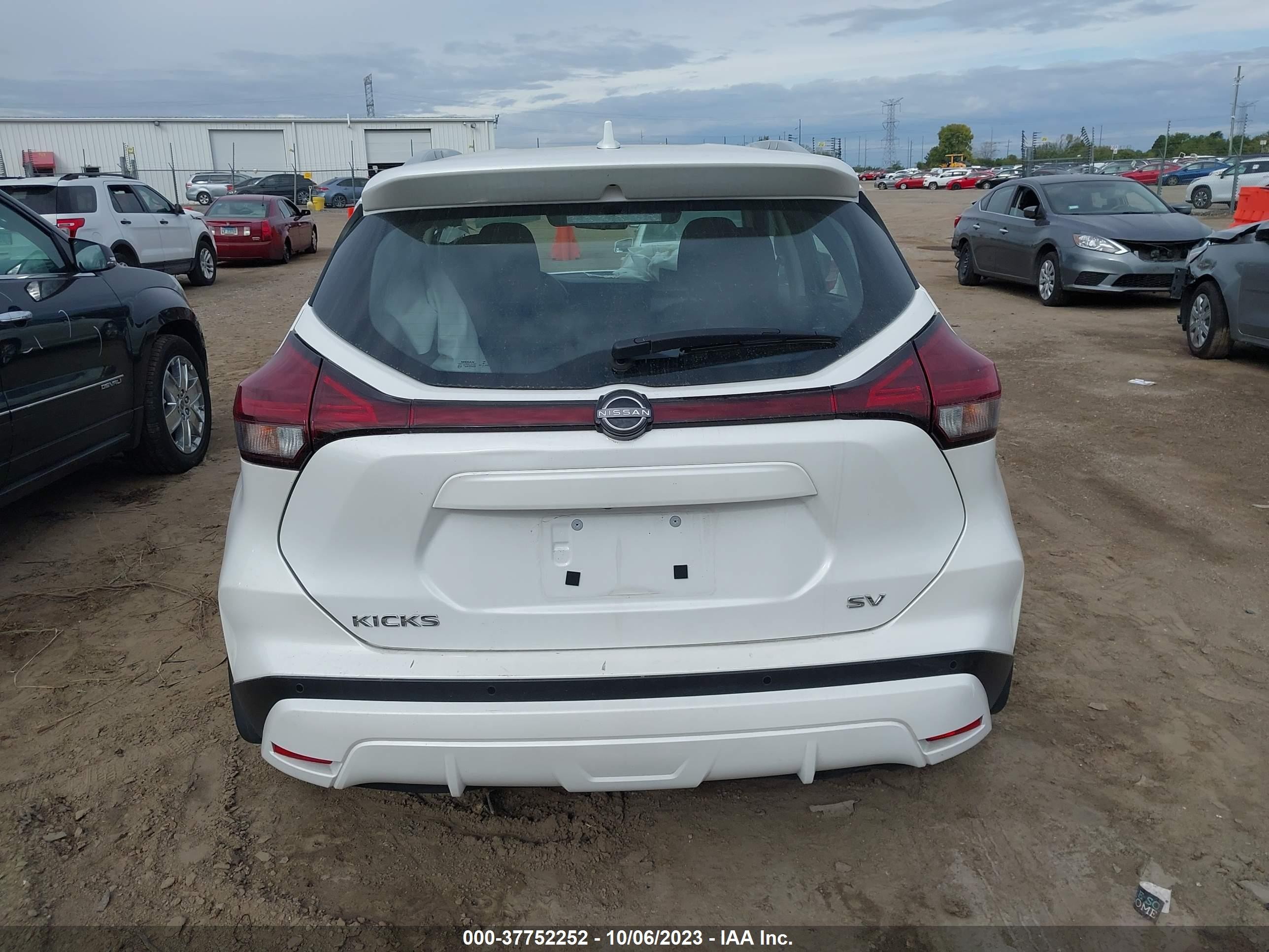 Photo 15 VIN: 3N1CP5CV7NL475445 - NISSAN KICKS 