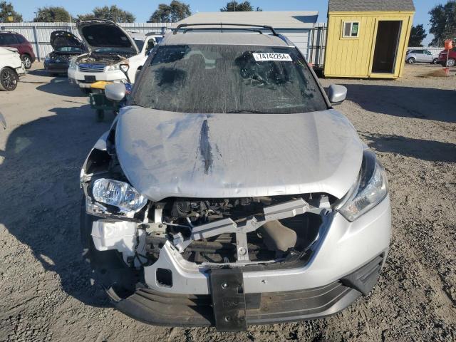 Photo 4 VIN: 3N1CP5CV8LL489433 - NISSAN KICKS SV 