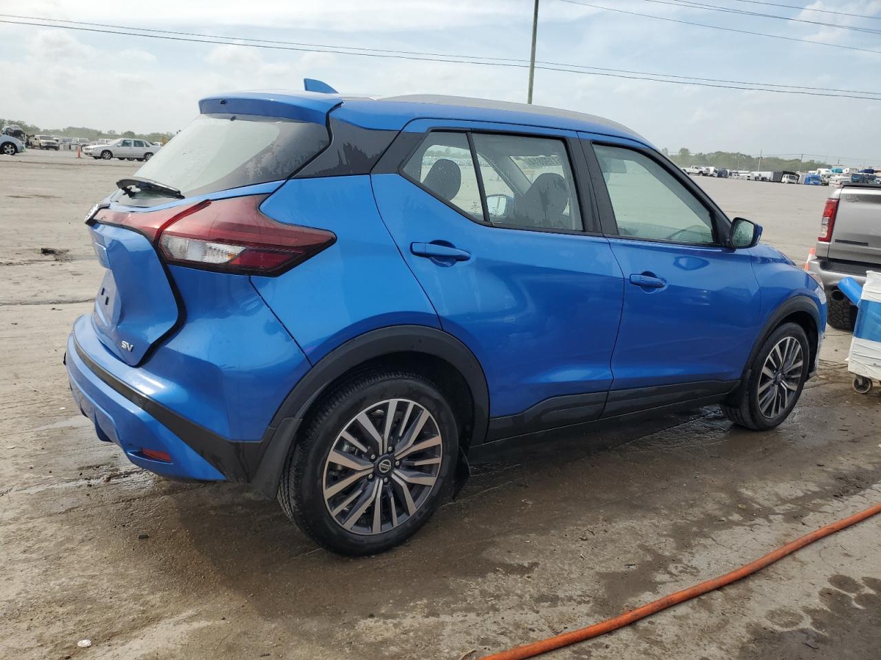 Photo 2 VIN: 3N1CP5CV8ML548952 - NISSAN KICKS 