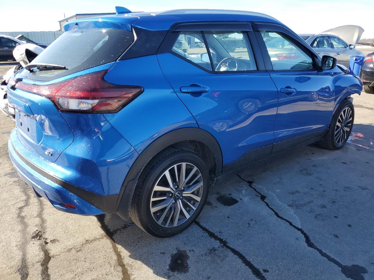 Photo 2 VIN: 3N1CP5CV8NL495509 - NISSAN KICKS 