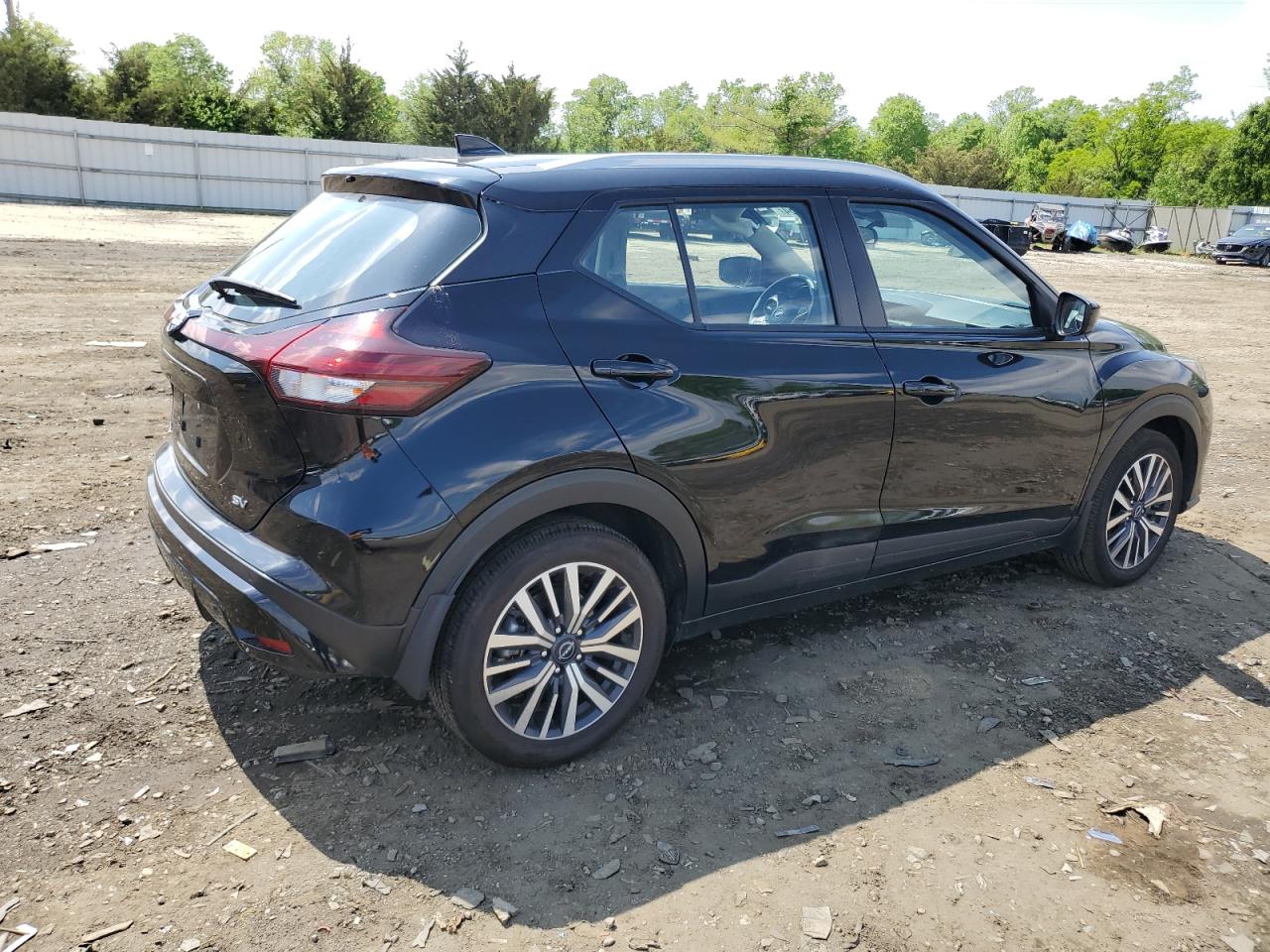 Photo 2 VIN: 3N1CP5CV8PL504051 - NISSAN KICKS 