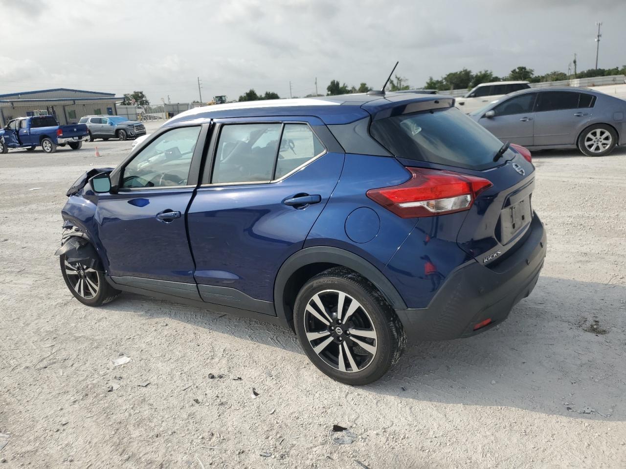 Photo 1 VIN: 3N1CP5CV9LL479008 - NISSAN KICKS 