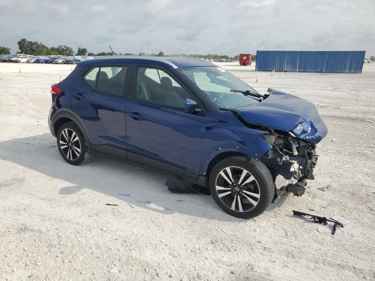 Photo 3 VIN: 3N1CP5CV9LL479008 - NISSAN KICKS 