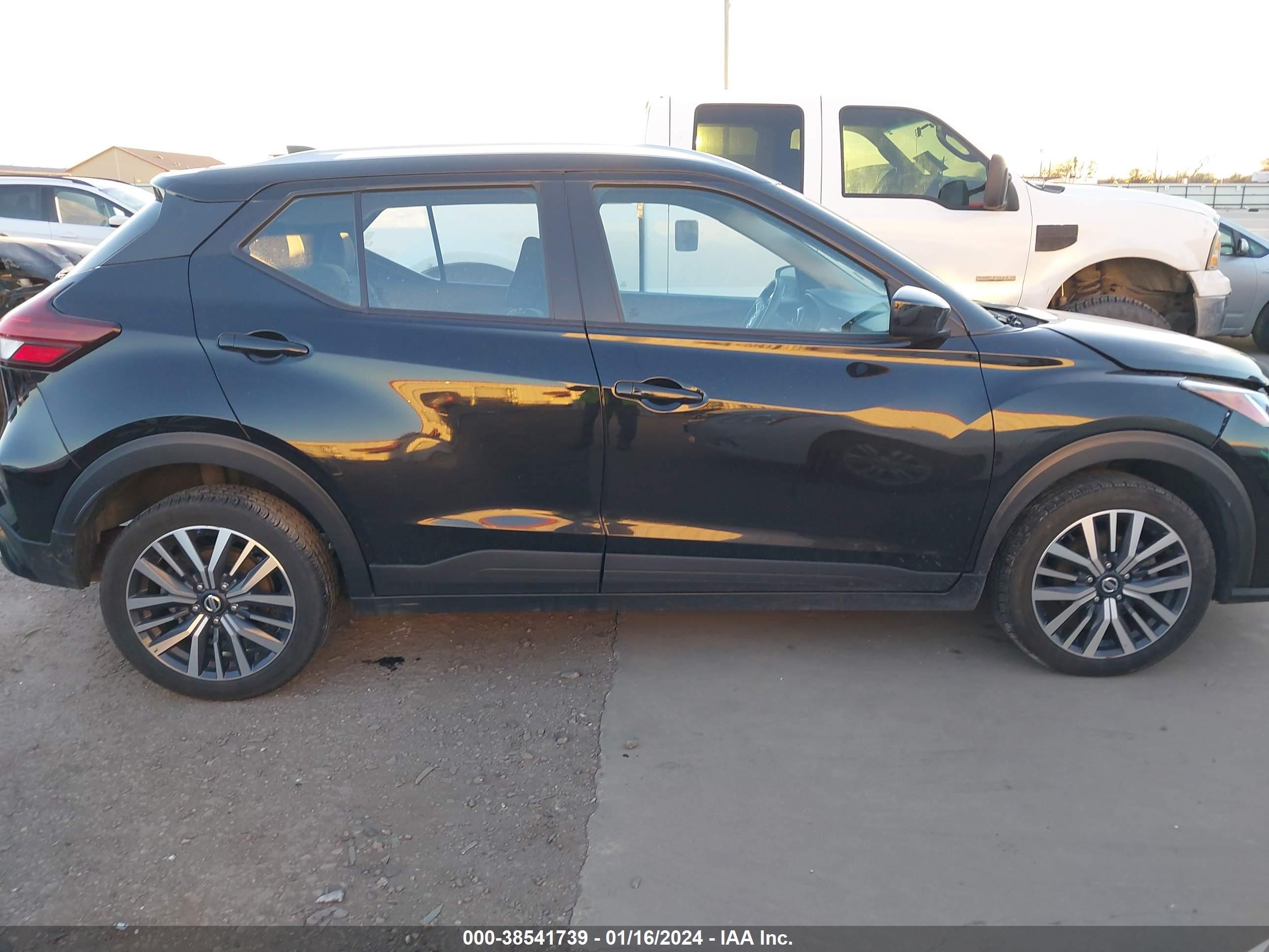 Photo 13 VIN: 3N1CP5CV9ML482928 - NISSAN KICKS 