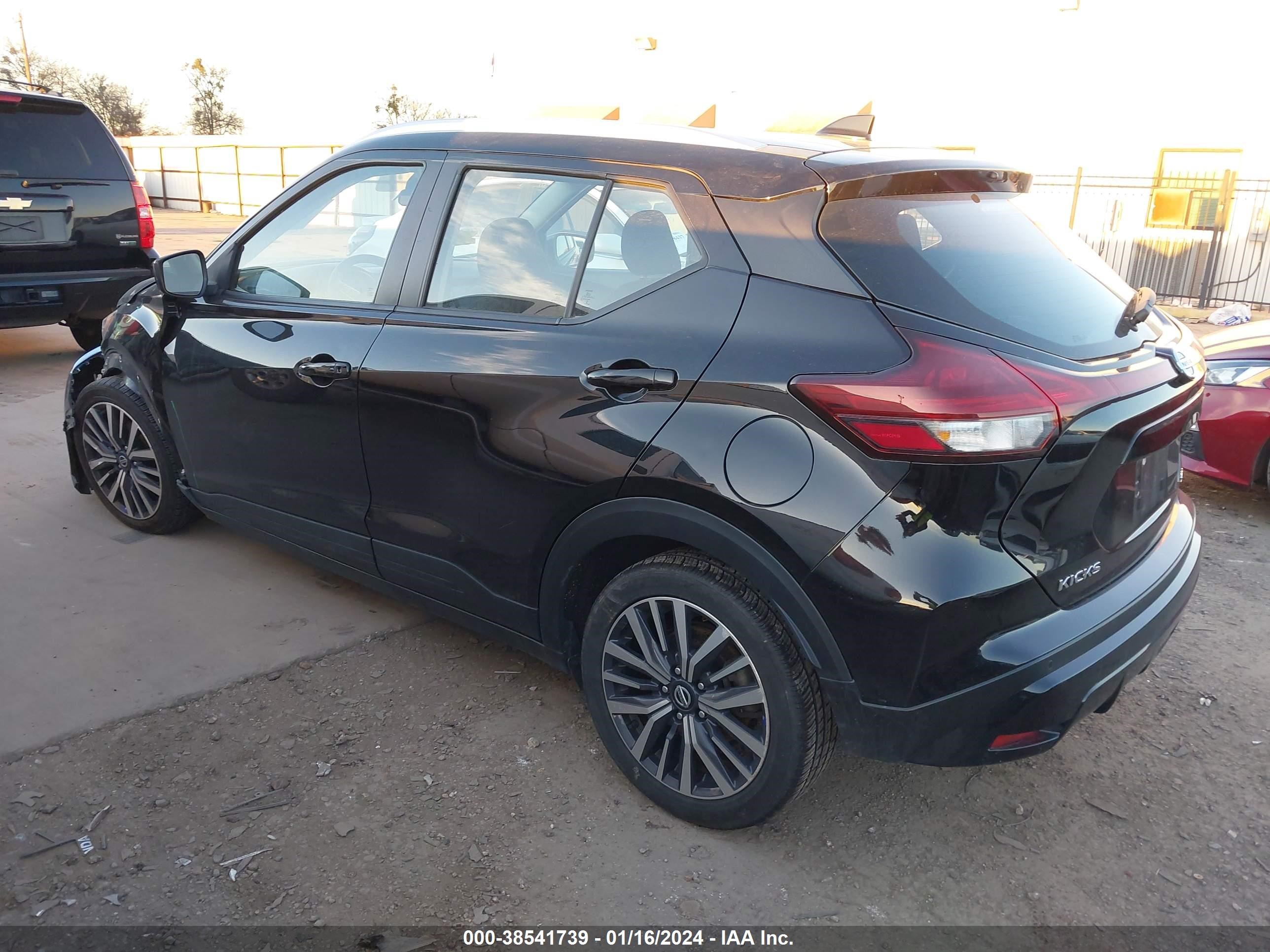 Photo 2 VIN: 3N1CP5CV9ML482928 - NISSAN KICKS 