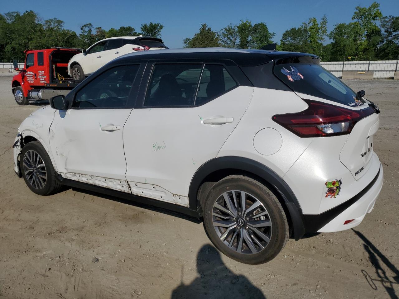 Photo 1 VIN: 3N1CP5CV9NL489377 - NISSAN KICKS 