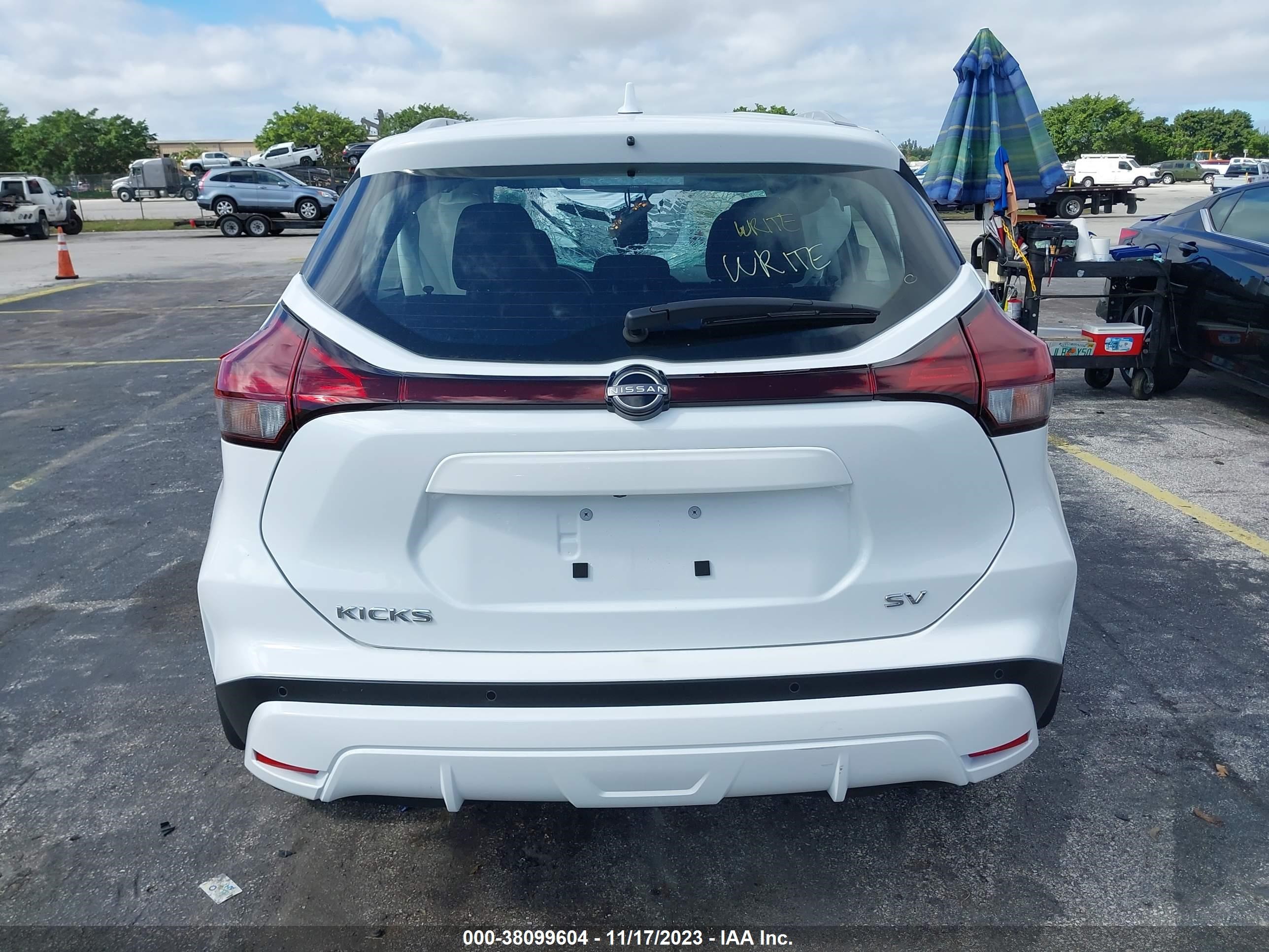 Photo 14 VIN: 3N1CP5CV9PL568812 - NISSAN KICKS 