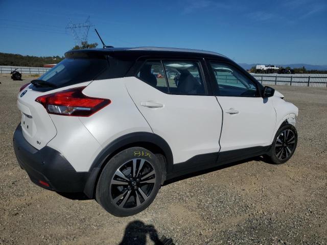 Photo 2 VIN: 3N1CP5CVXLL503803 - NISSAN KICKS SV 