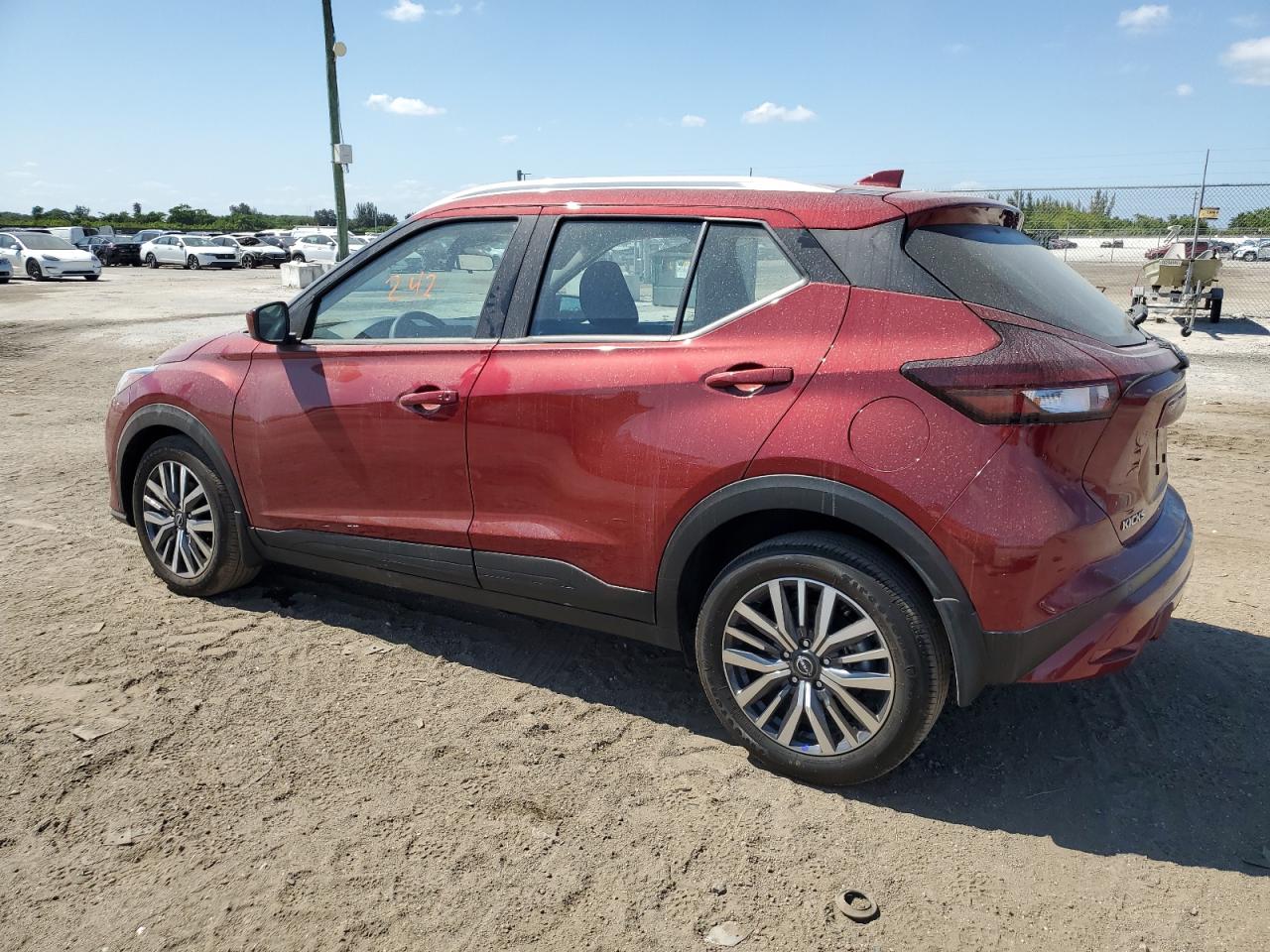 Photo 1 VIN: 3N1CP5CVXRL470102 - NISSAN KICKS 