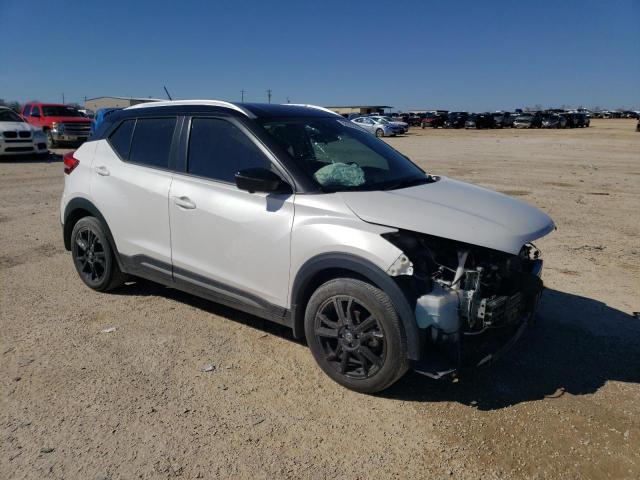 Photo 3 VIN: 3N1CP5DV0LL546240 - NISSAN KICKS SR 