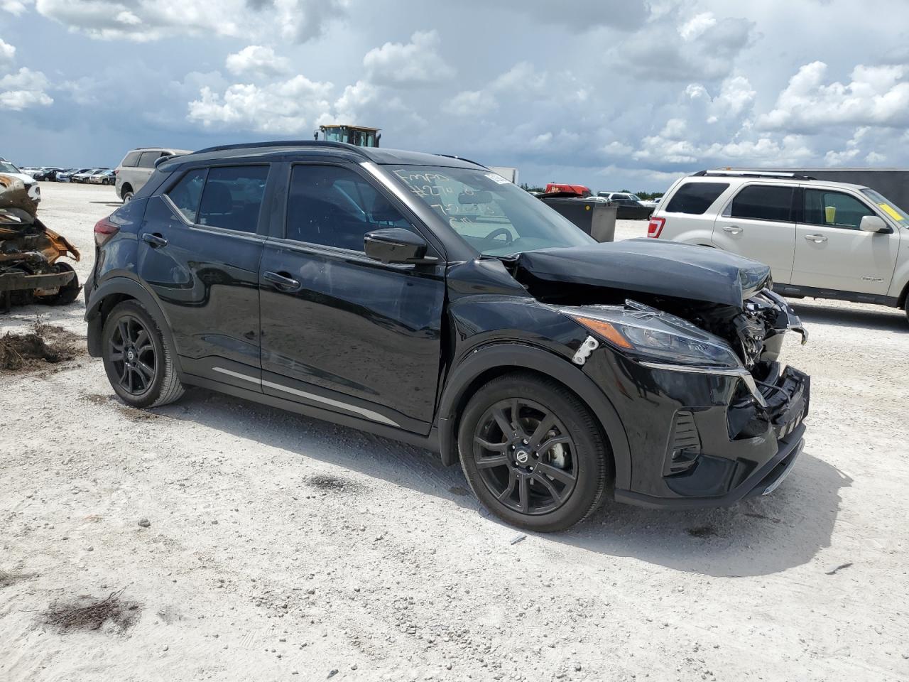 Photo 3 VIN: 3N1CP5DV0ML506659 - NISSAN KICKS 