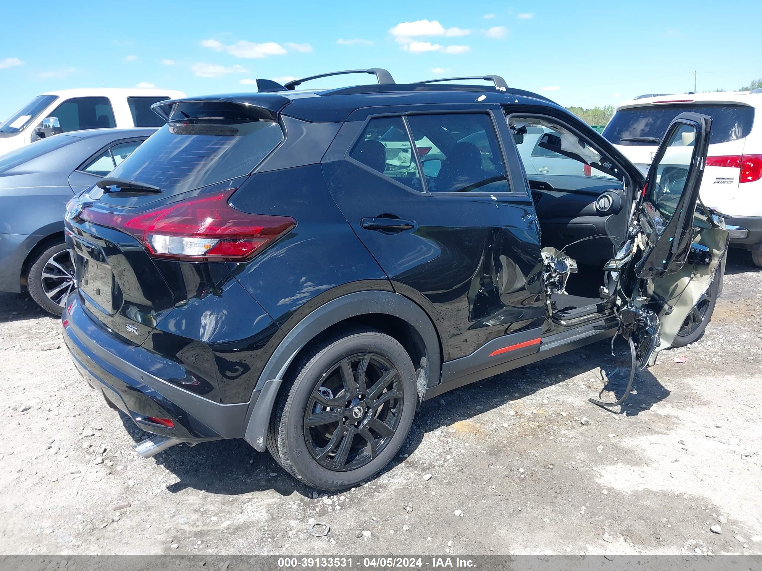 Photo 3 VIN: 3N1CP5DV0ML511893 - NISSAN KICKS 