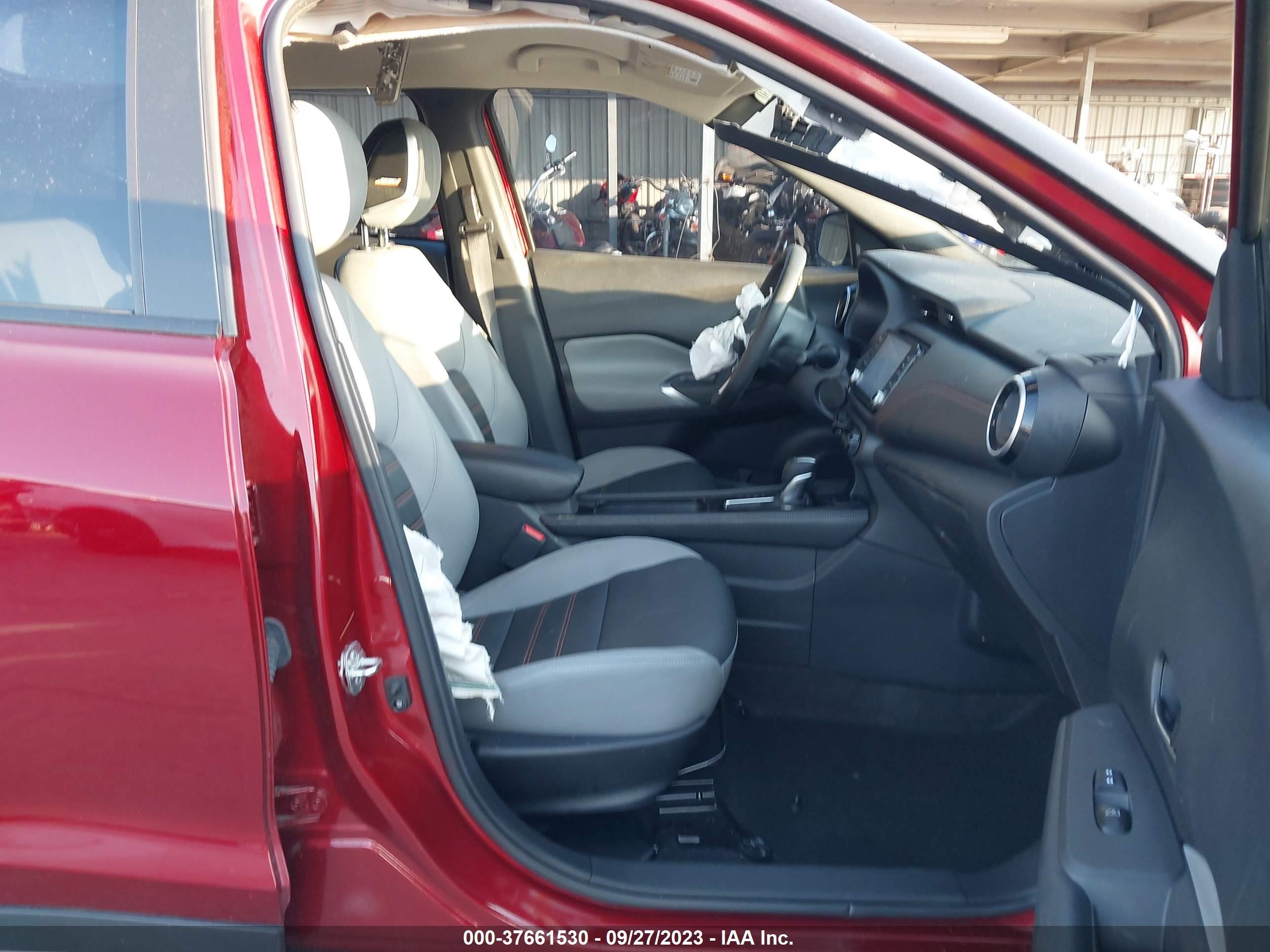 Photo 4 VIN: 3N1CP5DV0PL497532 - NISSAN KICKS 