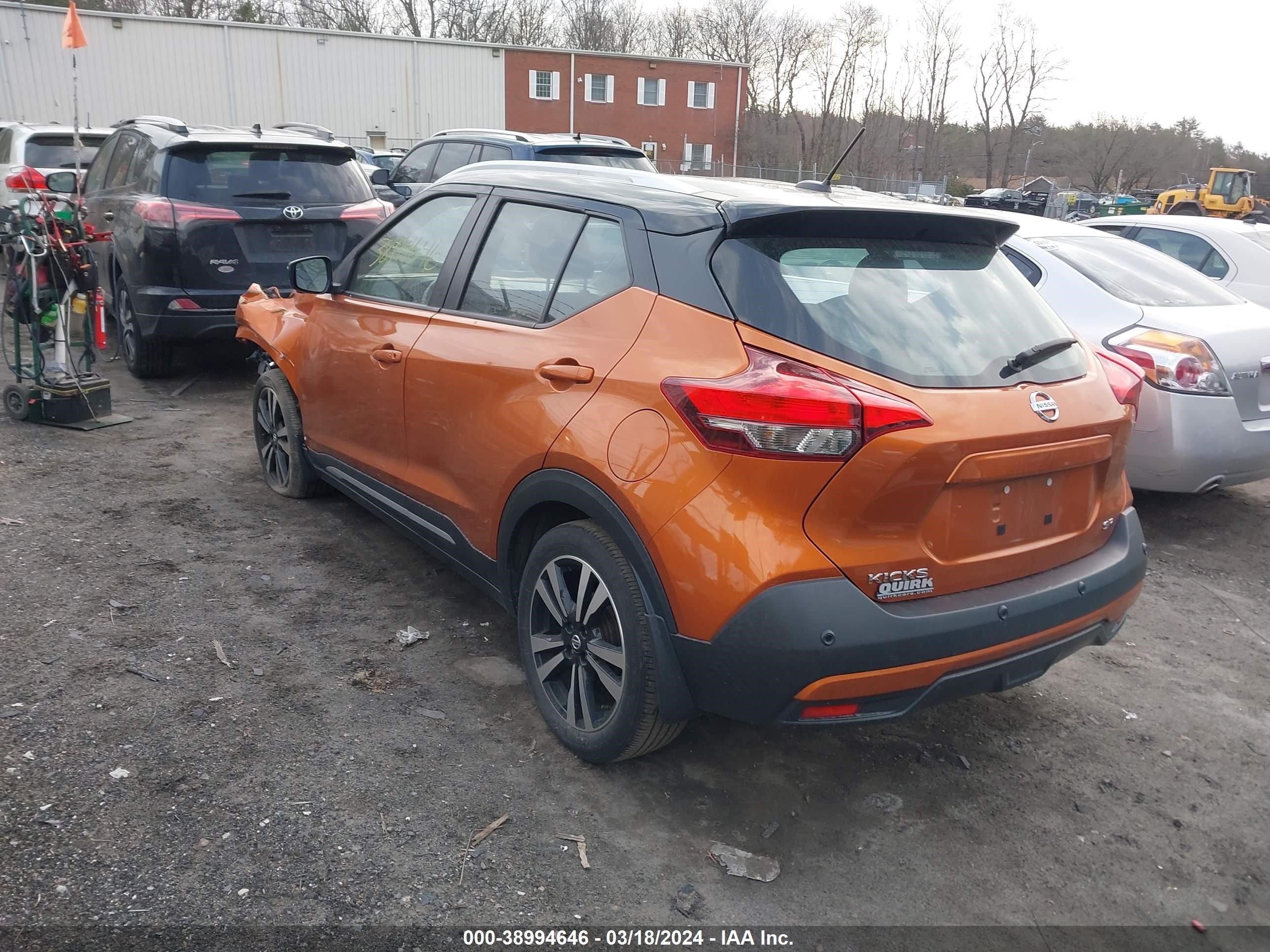 Photo 2 VIN: 3N1CP5DV1LL523761 - NISSAN KICKS 