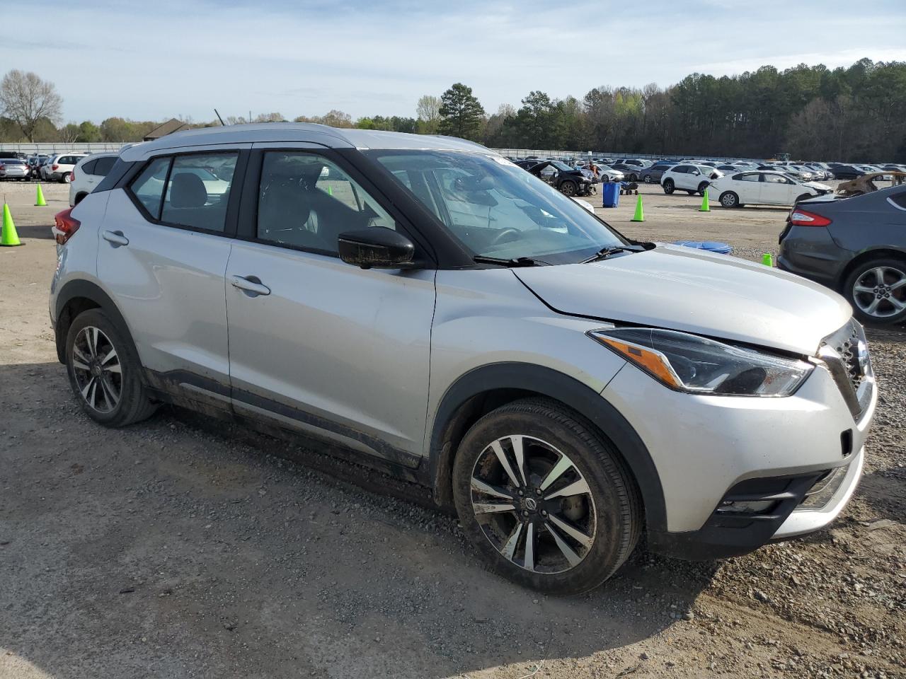 Photo 3 VIN: 3N1CP5DV1LL523906 - NISSAN KICKS 