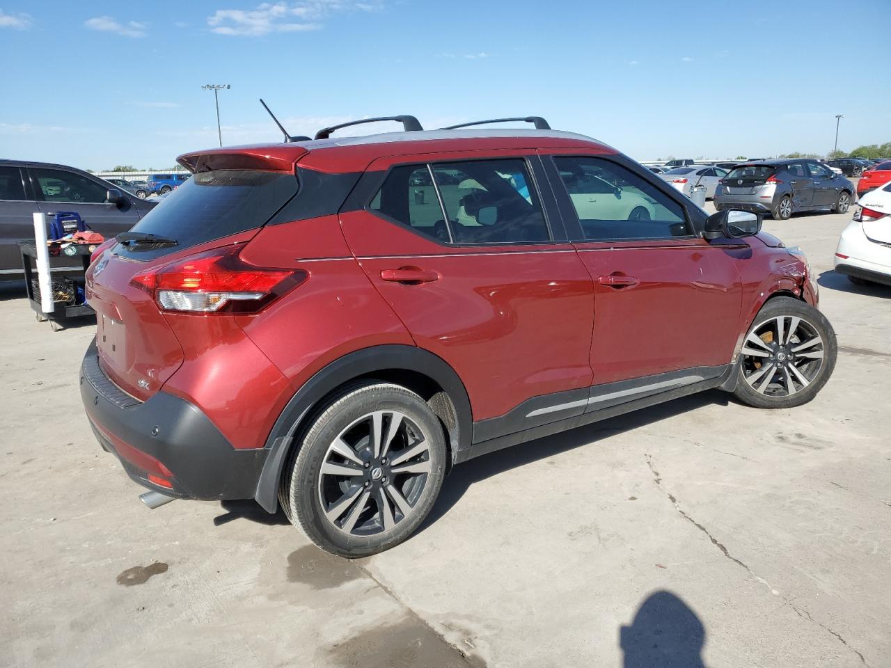 Photo 2 VIN: 3N1CP5DV2LL493590 - NISSAN KICKS 