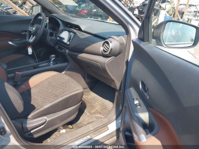 Photo 4 VIN: 3N1CP5DV2ML516870 - NISSAN KICKS 