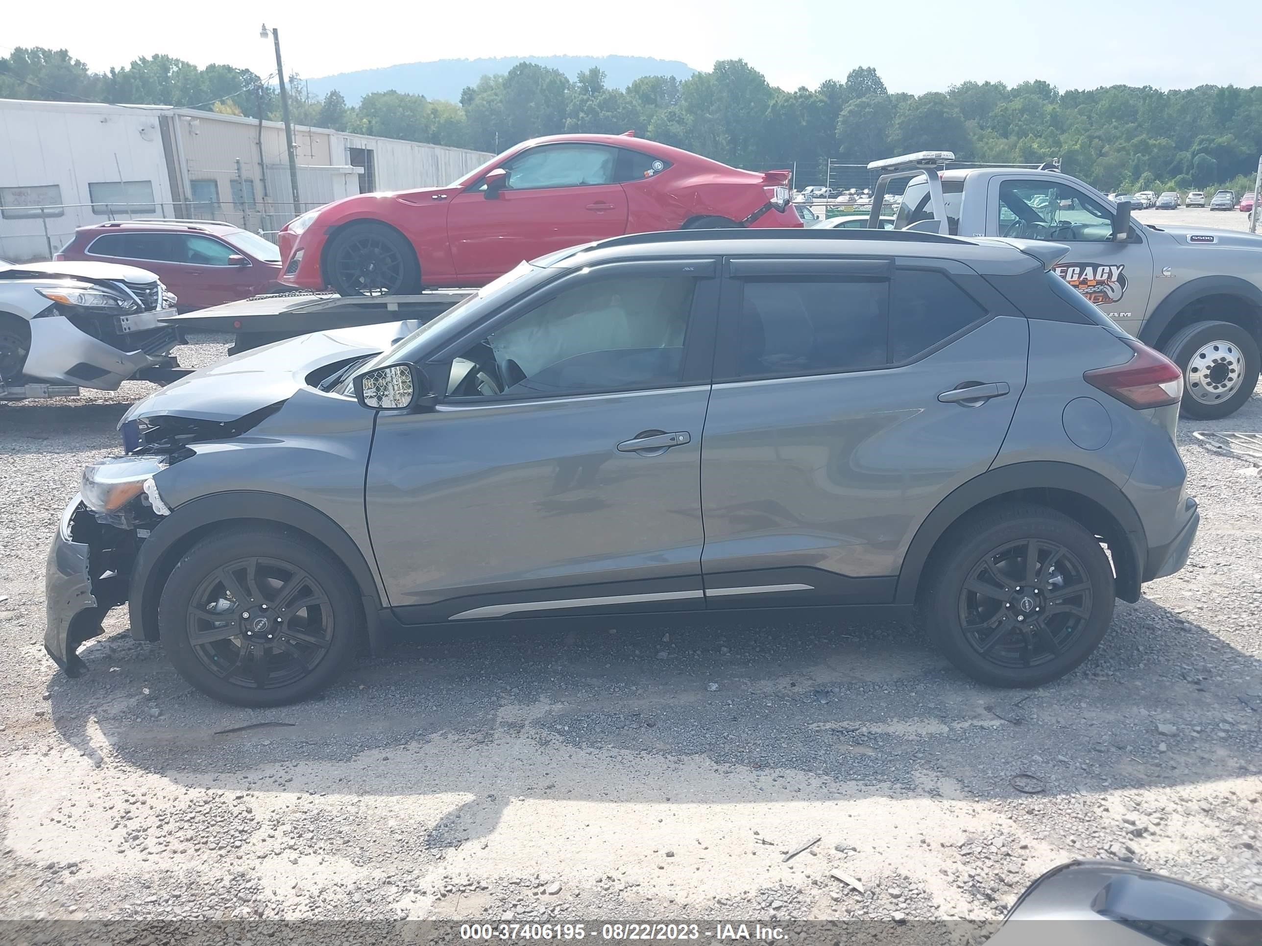 Photo 13 VIN: 3N1CP5DV2PL495653 - NISSAN KICKS 