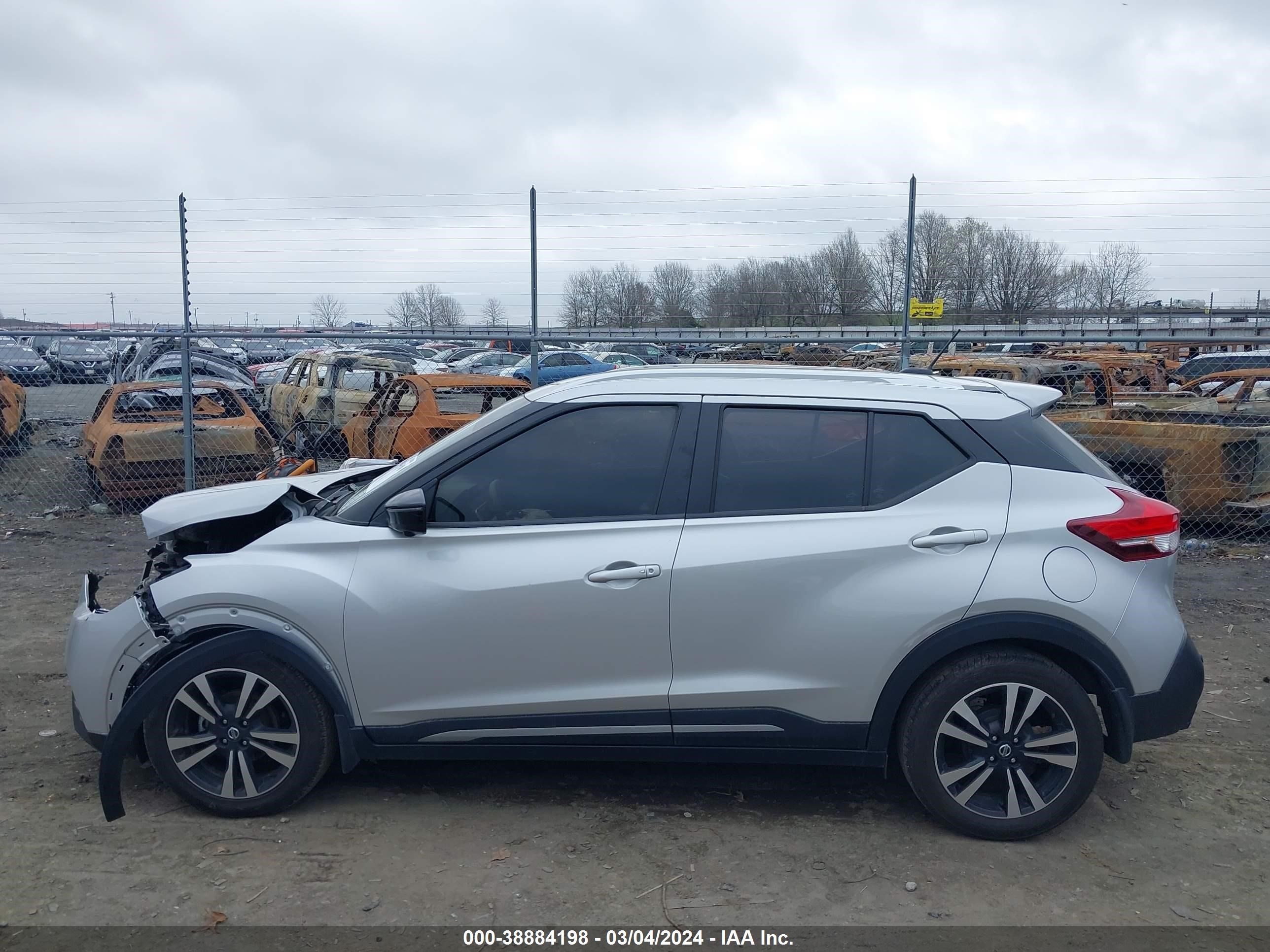 Photo 13 VIN: 3N1CP5DV3LL484820 - NISSAN KICKS 