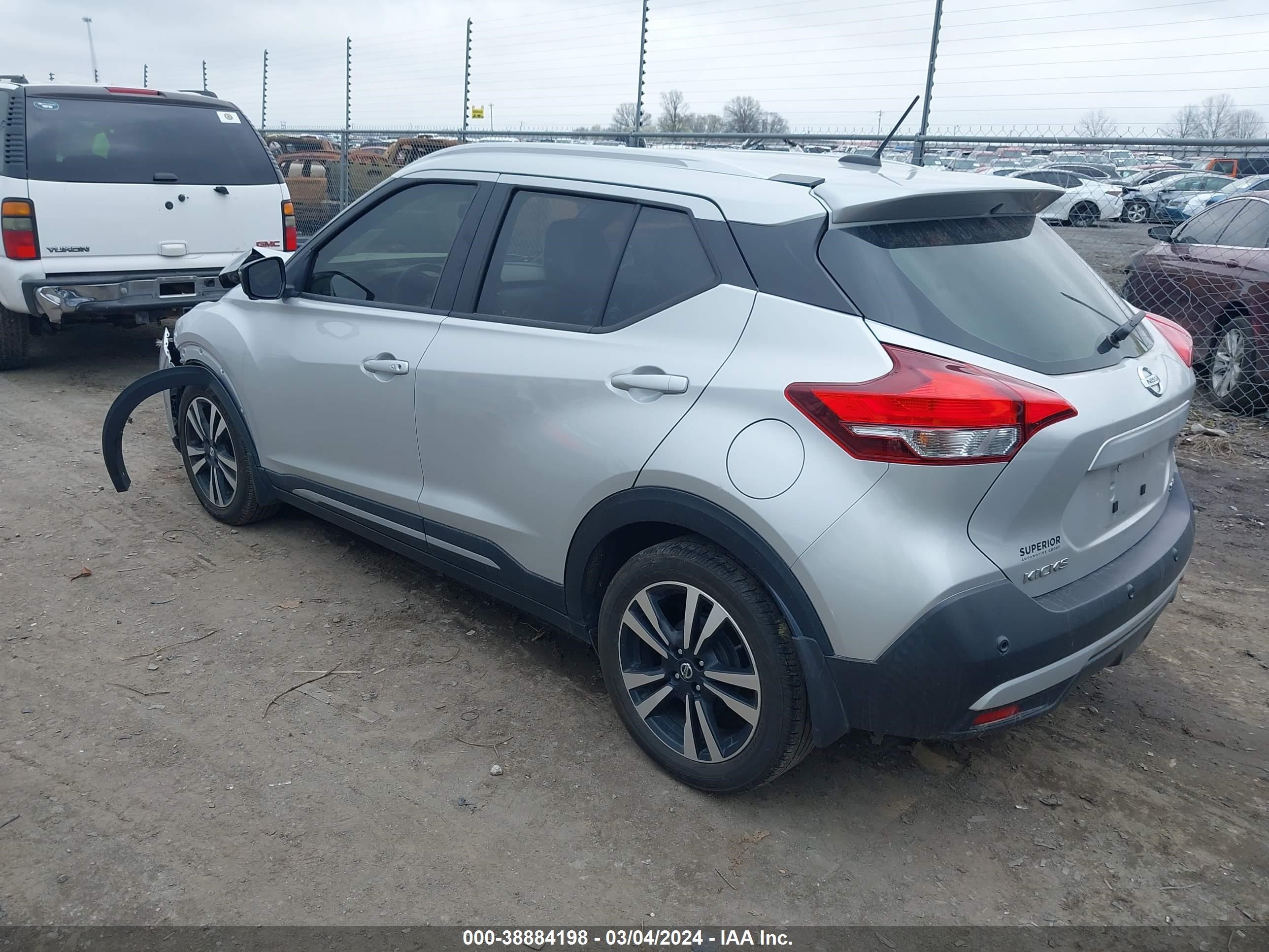 Photo 2 VIN: 3N1CP5DV3LL484820 - NISSAN KICKS 