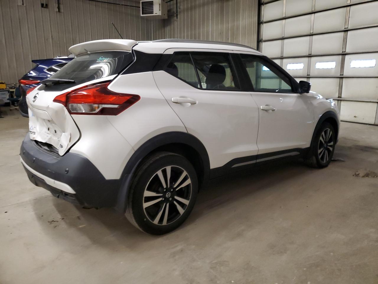 Photo 2 VIN: 3N1CP5DV3LL544093 - NISSAN KICKS 