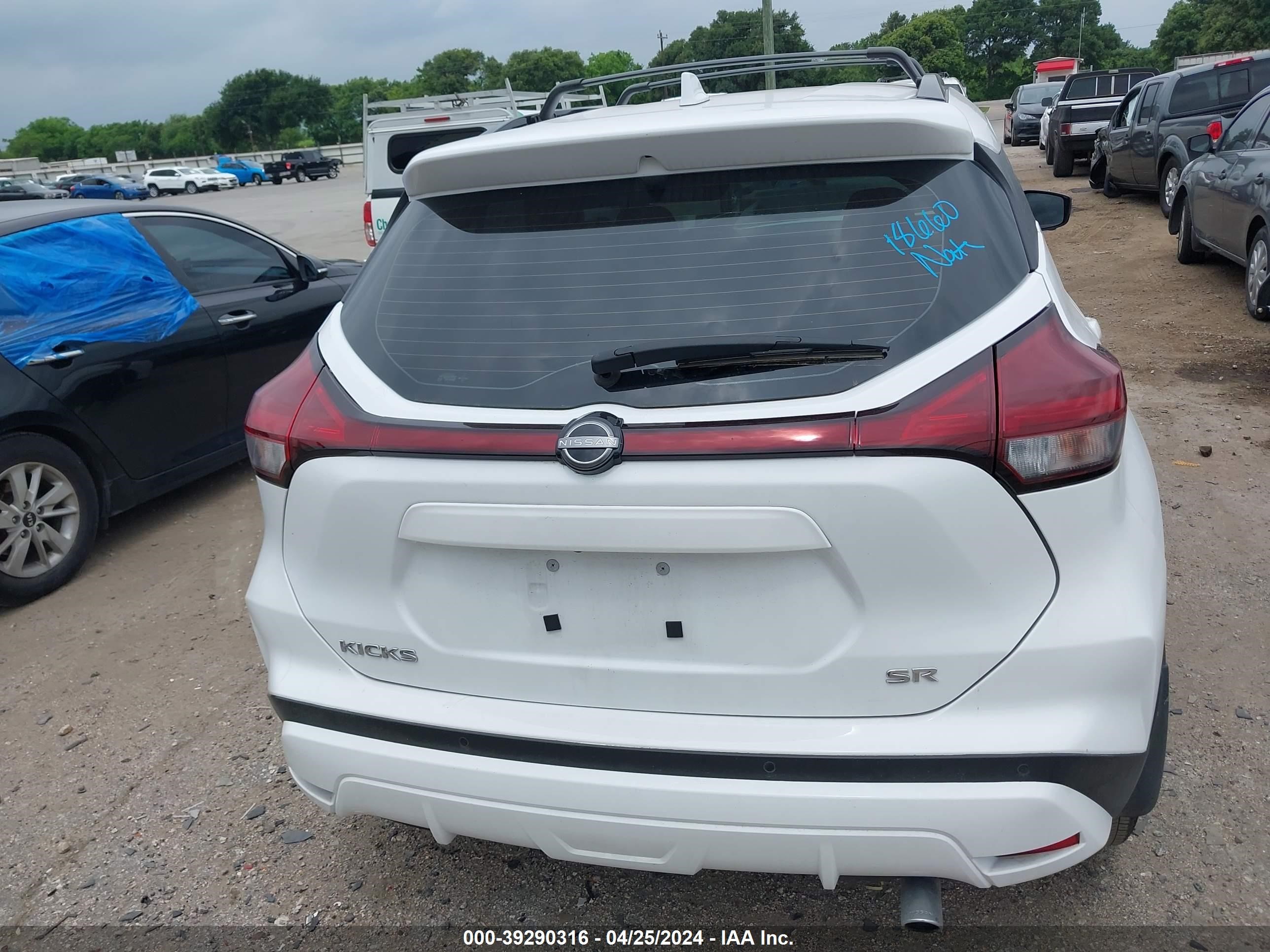 Photo 16 VIN: 3N1CP5DV4PL493774 - NISSAN KICKS 