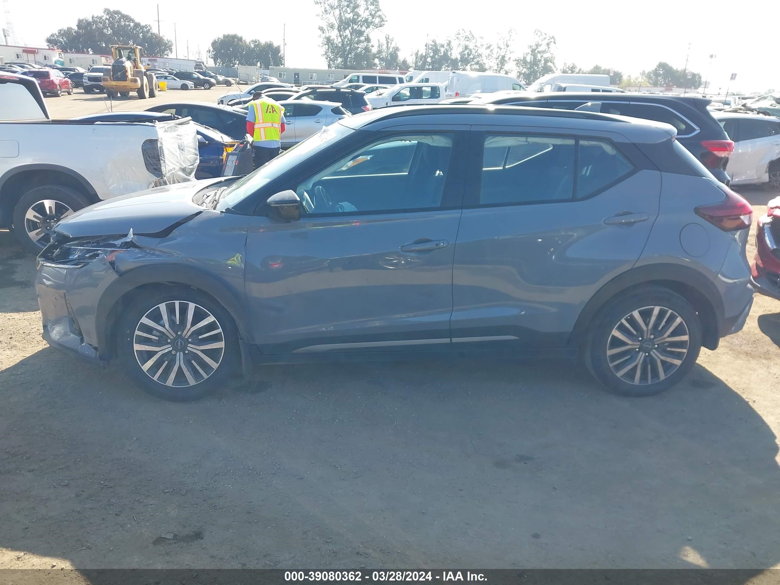 Photo 13 VIN: 3N1CP5DV4PL545355 - NISSAN KICKS 