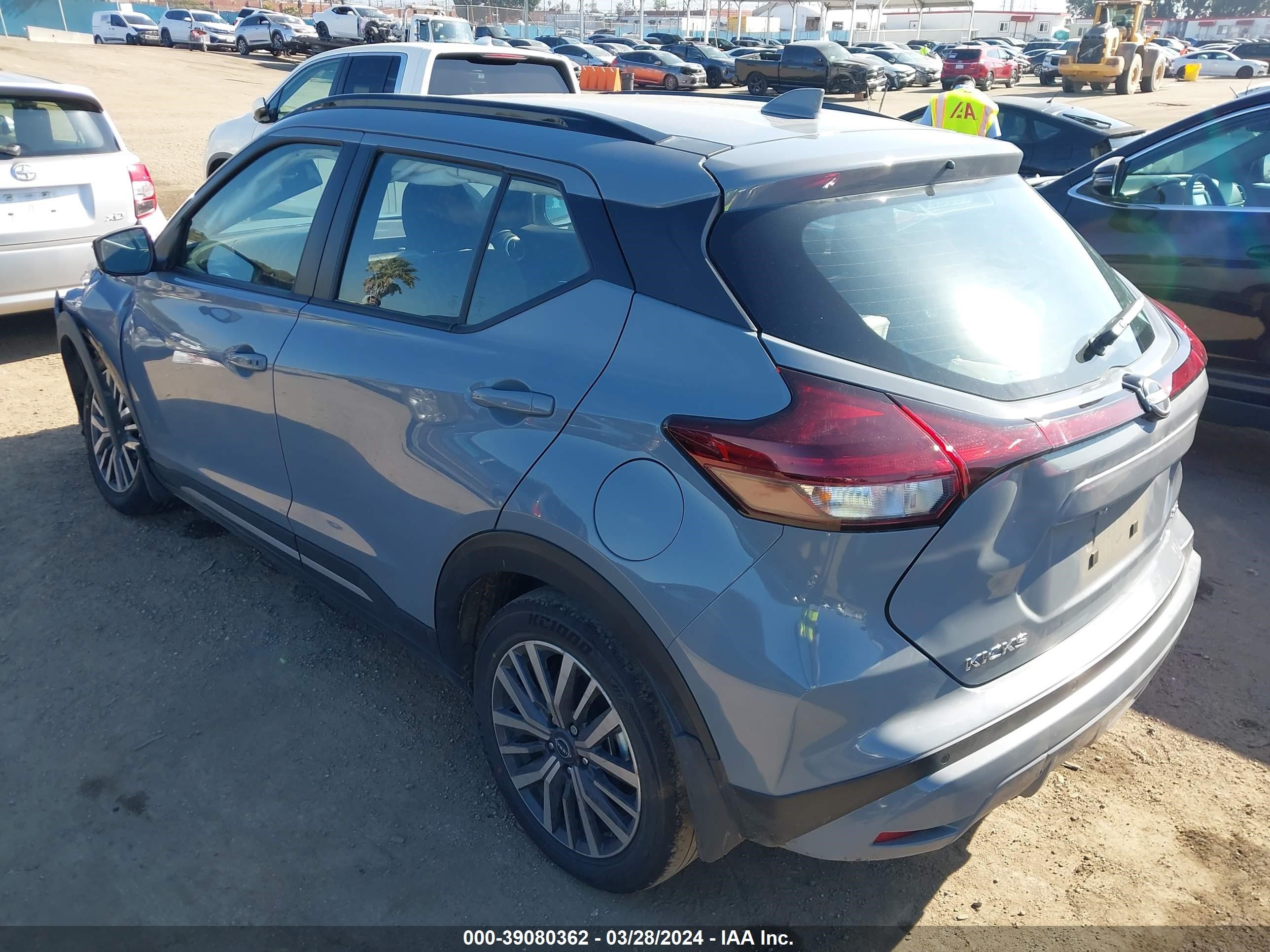 Photo 2 VIN: 3N1CP5DV4PL545355 - NISSAN KICKS 