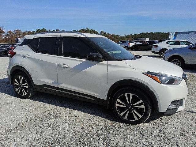 Photo 3 VIN: 3N1CP5DV5LL525738 - NISSAN KICKS SR 