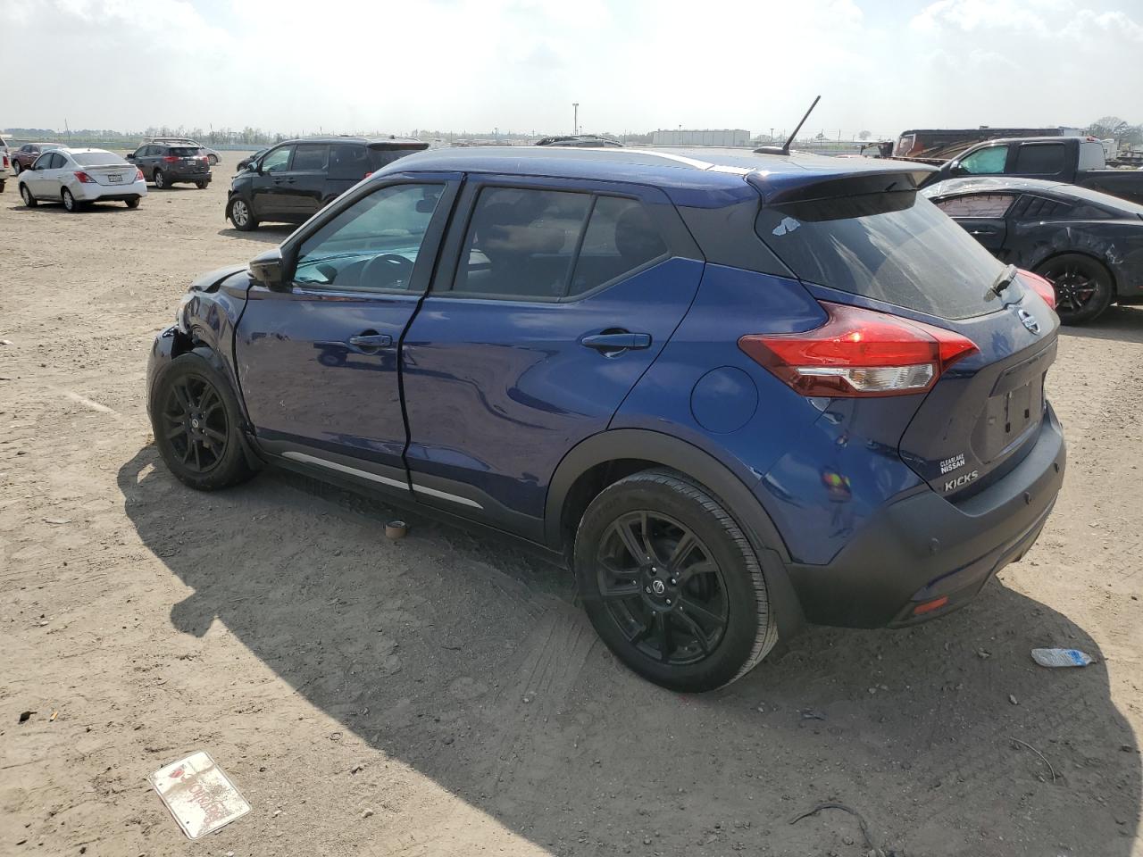 Photo 1 VIN: 3N1CP5DV5LL572753 - NISSAN KICKS 