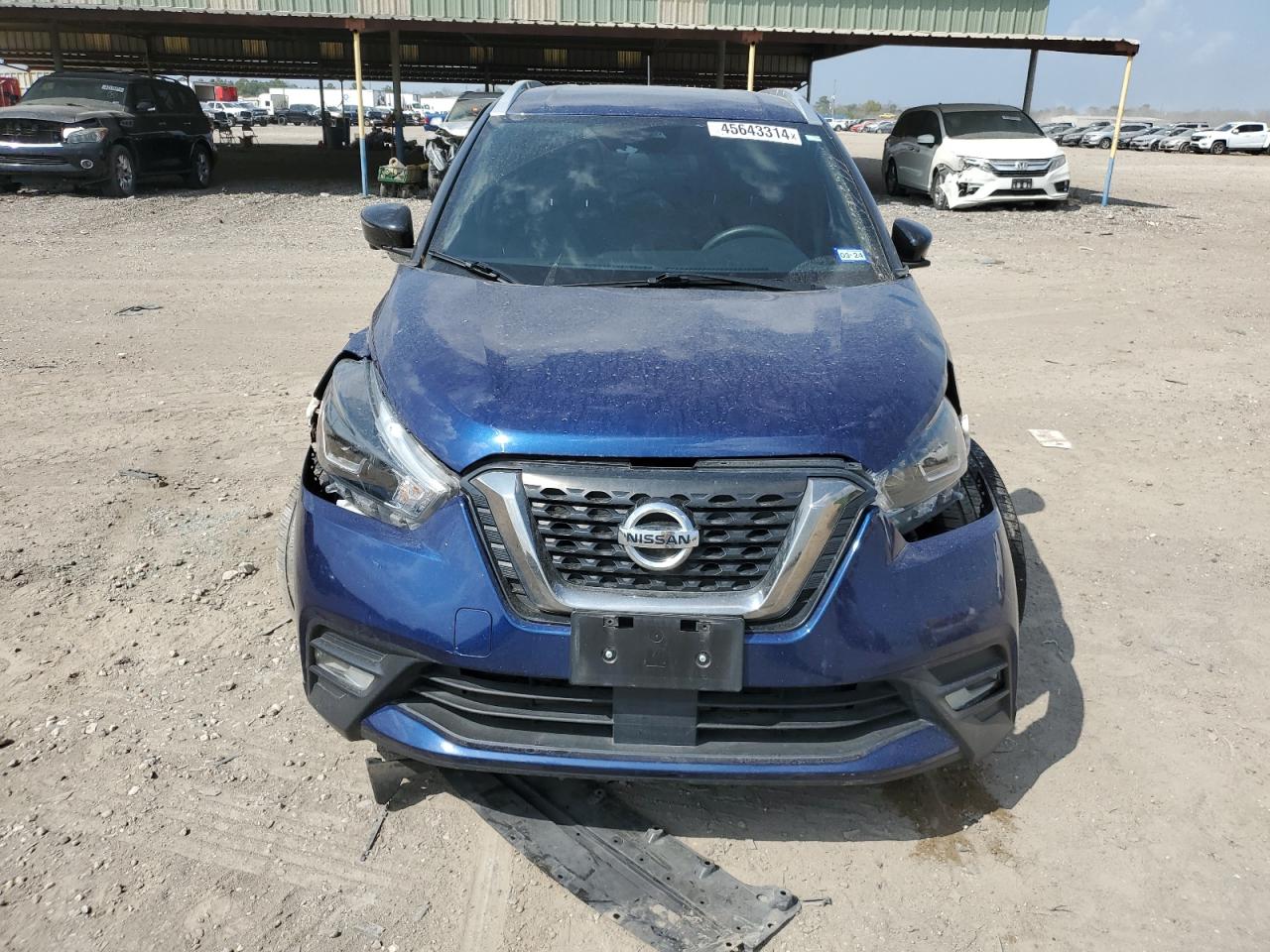 Photo 4 VIN: 3N1CP5DV5LL572753 - NISSAN KICKS 