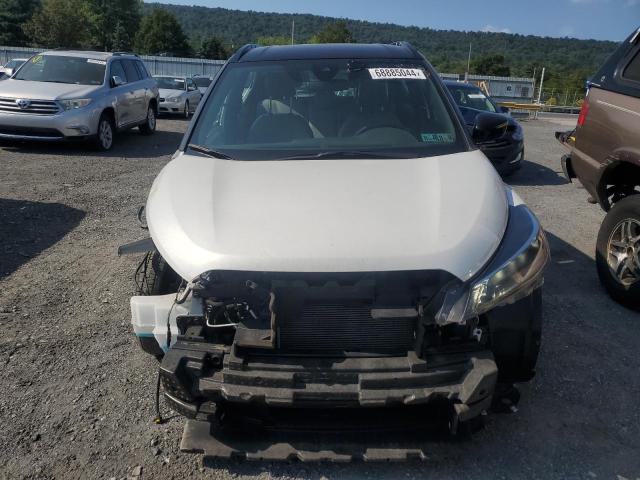 Photo 4 VIN: 3N1CP5DV6ML560550 - NISSAN KICKS SR 