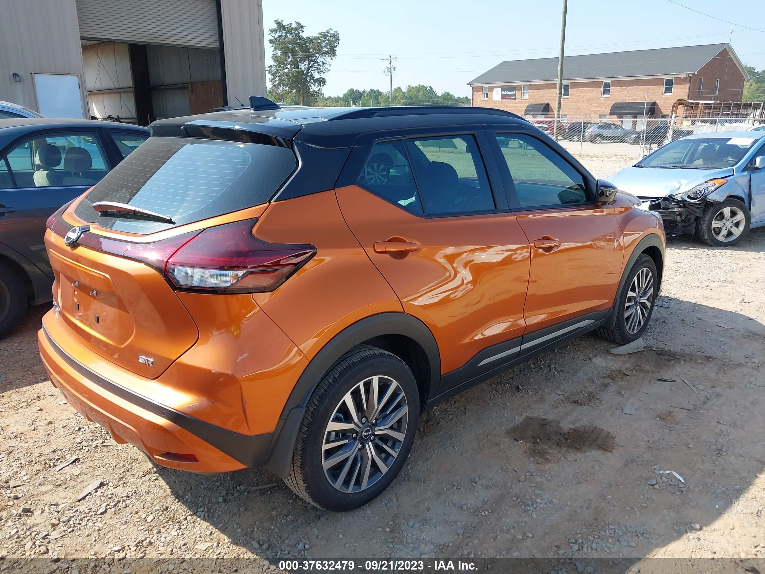 Photo 3 VIN: 3N1CP5DV6PL540559 - NISSAN KICKS 