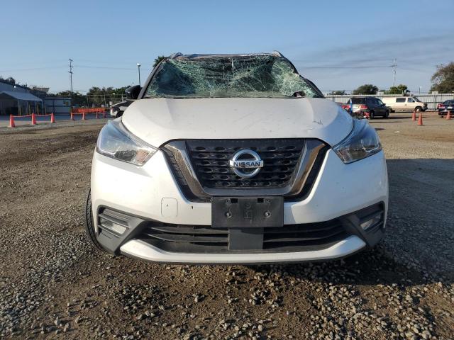 Photo 4 VIN: 3N1CP5DV8LL494355 - NISSAN KICKS SR 