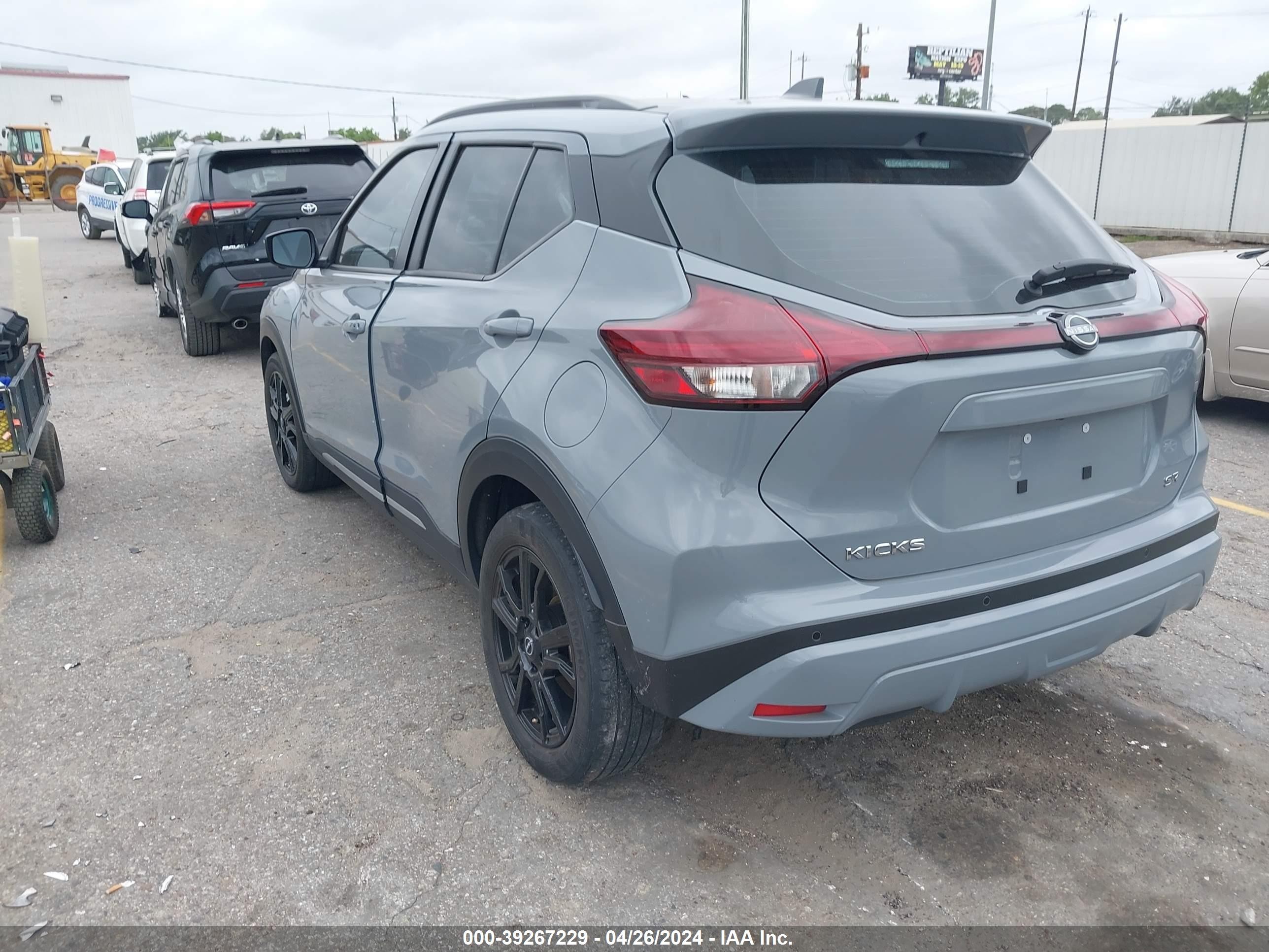 Photo 2 VIN: 3N1CP5DV8PL499240 - NISSAN KICKS 