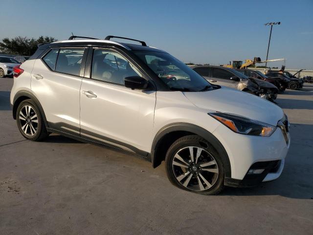 Photo 3 VIN: 3N1CP5DV9LL477600 - NISSAN KICKS SR 