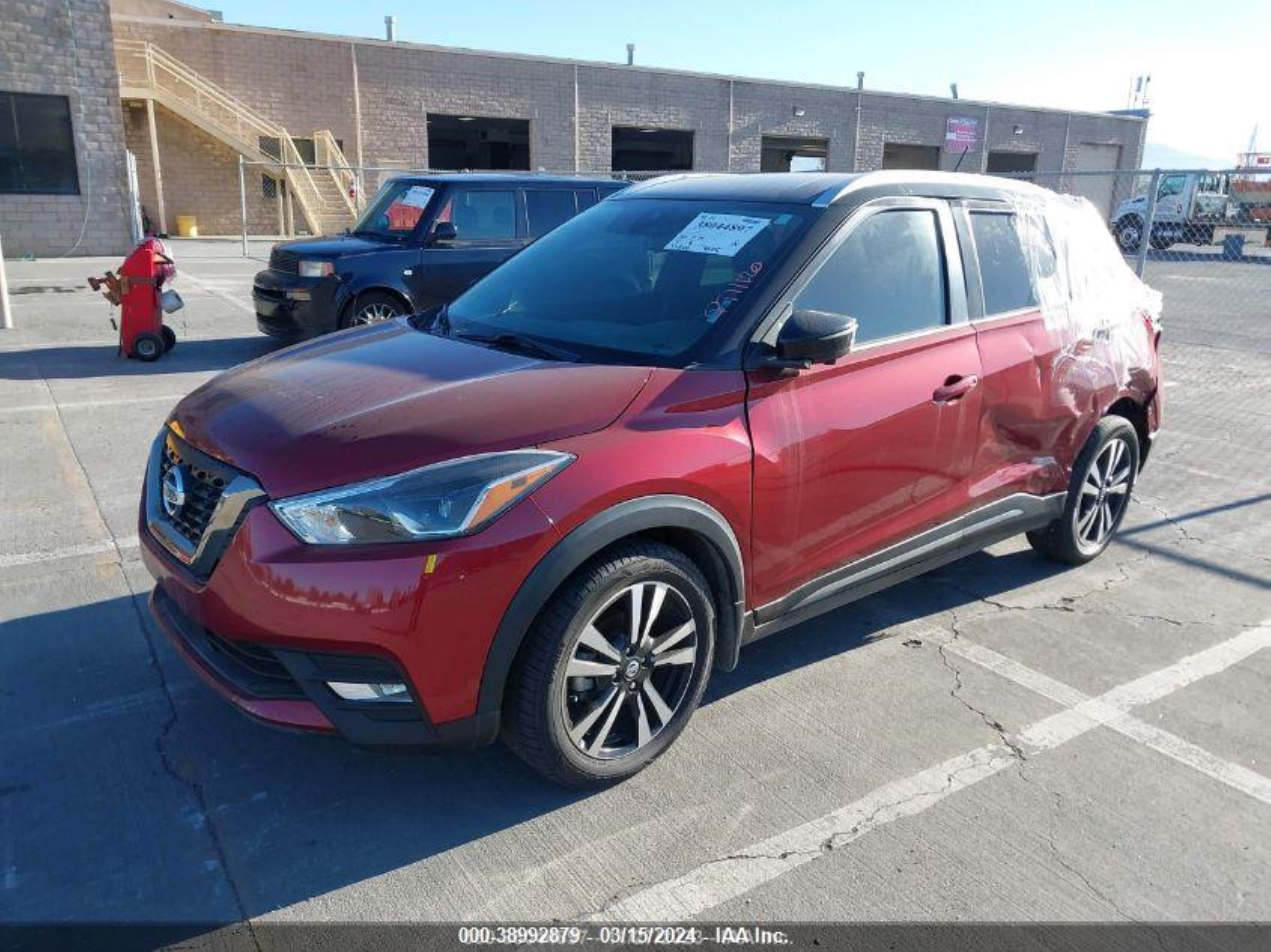 Photo 1 VIN: 3N1CP5DVXLL481638 - NISSAN KICKS 