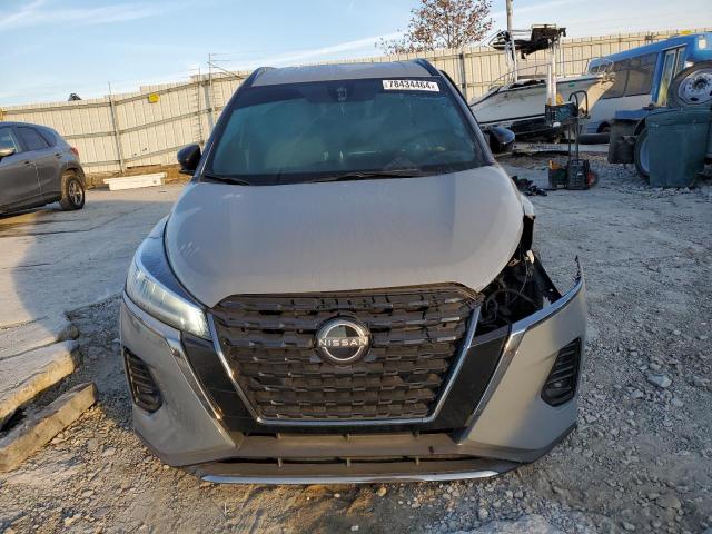 Photo 4 VIN: 3N1CP5DVXNL504810 - NISSAN KICKS SR 