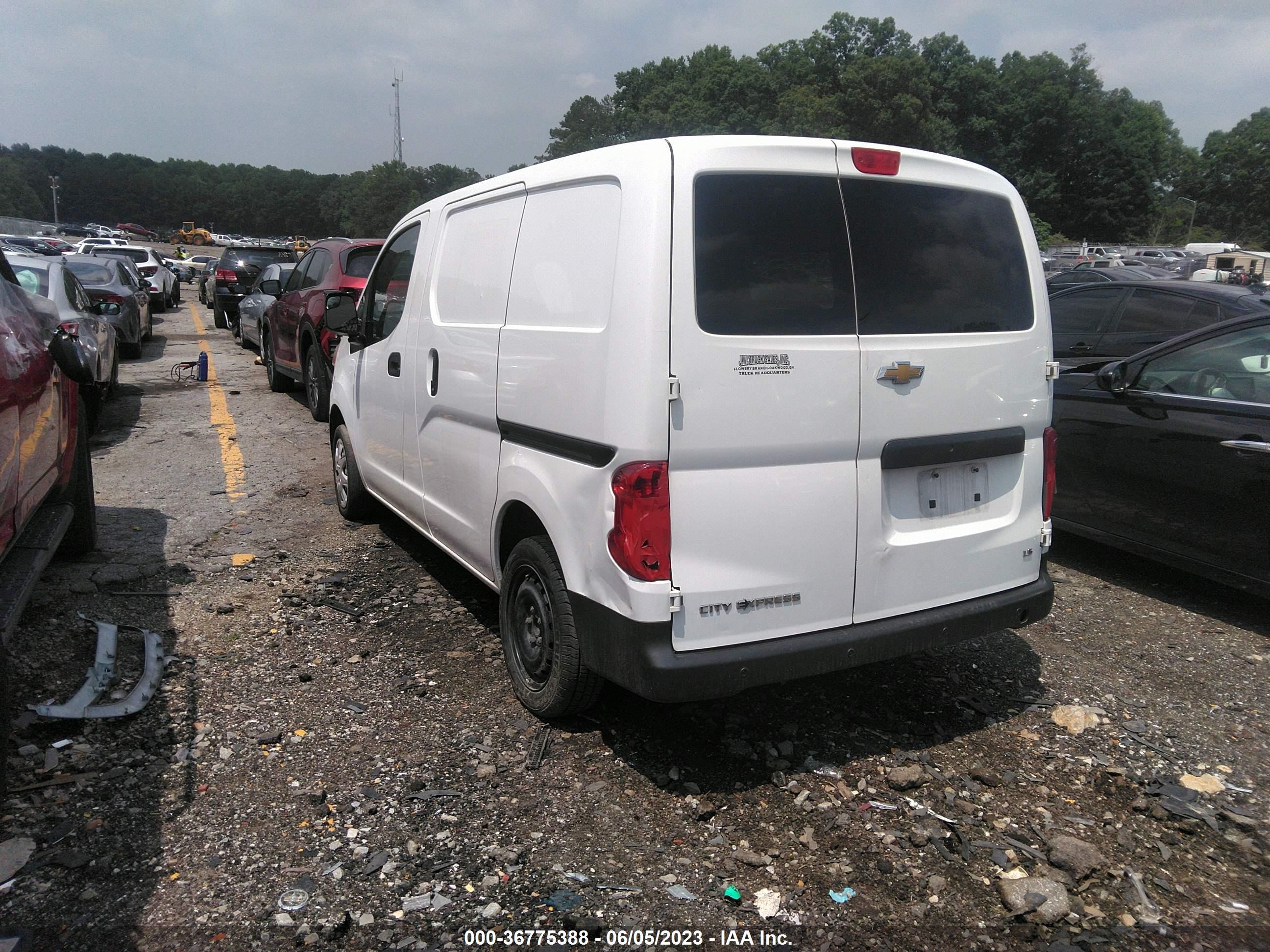 Photo 2 VIN: 3N63M0YN7FK712604 - CHEVROLET EXPRESS 