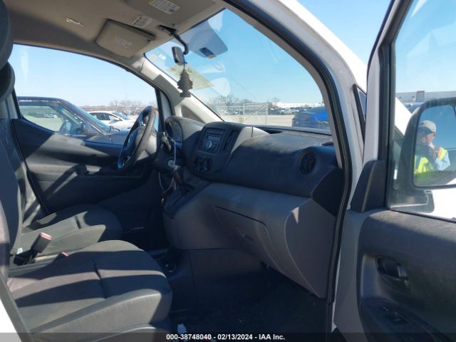 Photo 4 VIN: 3N6CM0KN0FK691653 - NISSAN NV 