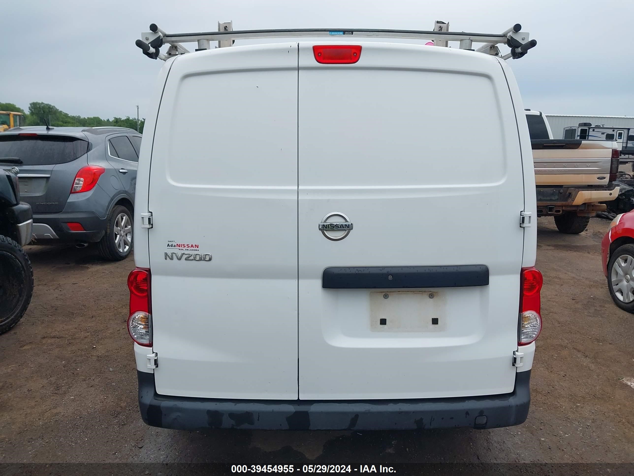 Photo 15 VIN: 3N6CM0KN0FK711688 - NISSAN NV200 