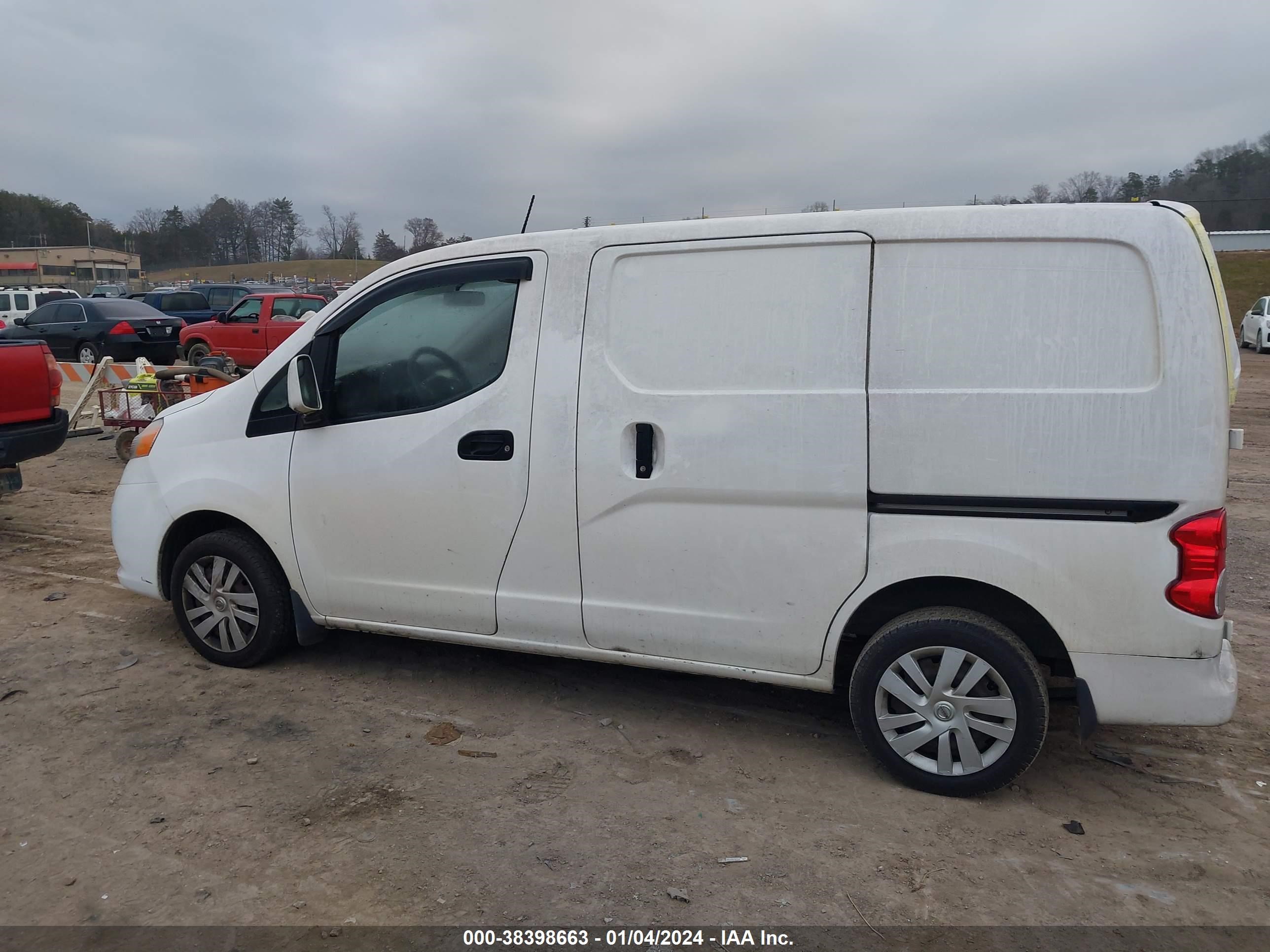 Photo 14 VIN: 3N6CM0KN0HK695866 - NISSAN NV200 