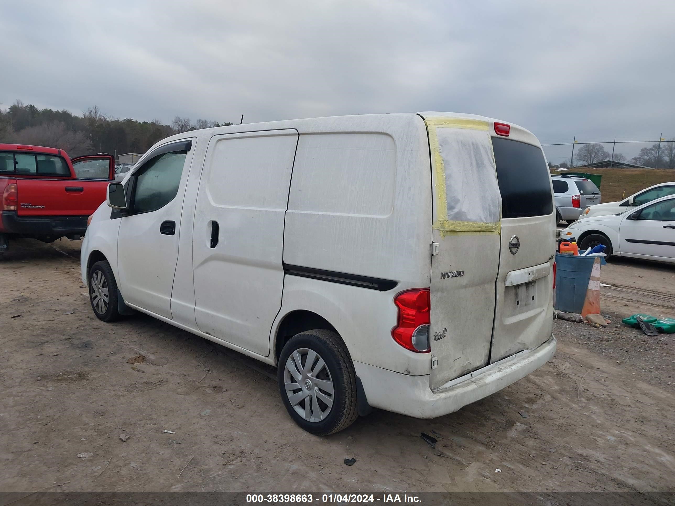 Photo 2 VIN: 3N6CM0KN0HK695866 - NISSAN NV200 