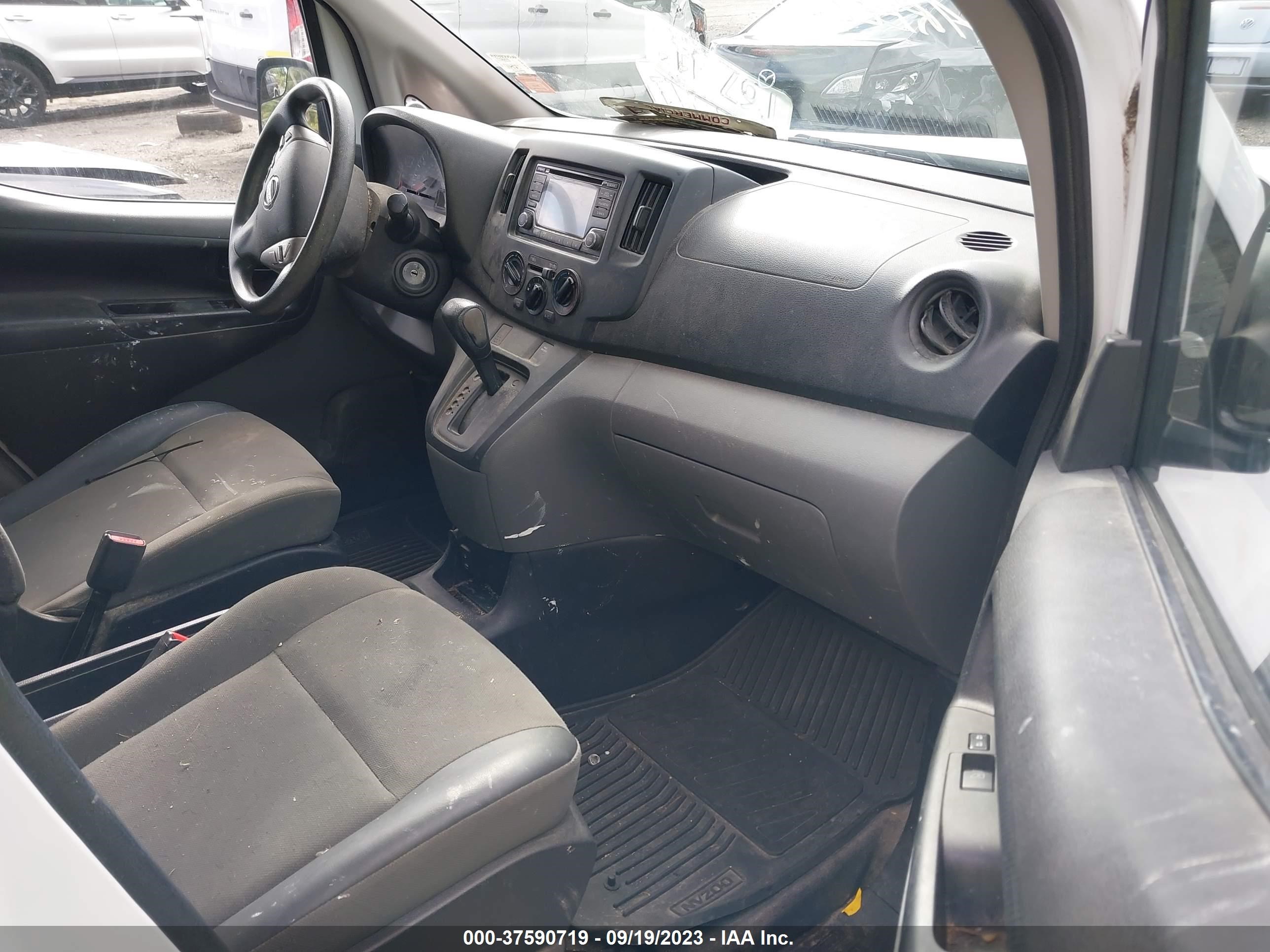 Photo 4 VIN: 3N6CM0KN0JK699843 - NISSAN NV200 