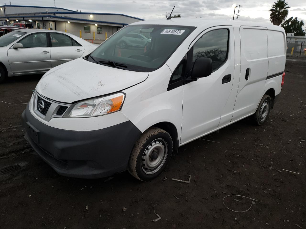 Photo 0 VIN: 3N6CM0KN0JK699860 - NISSAN NV 