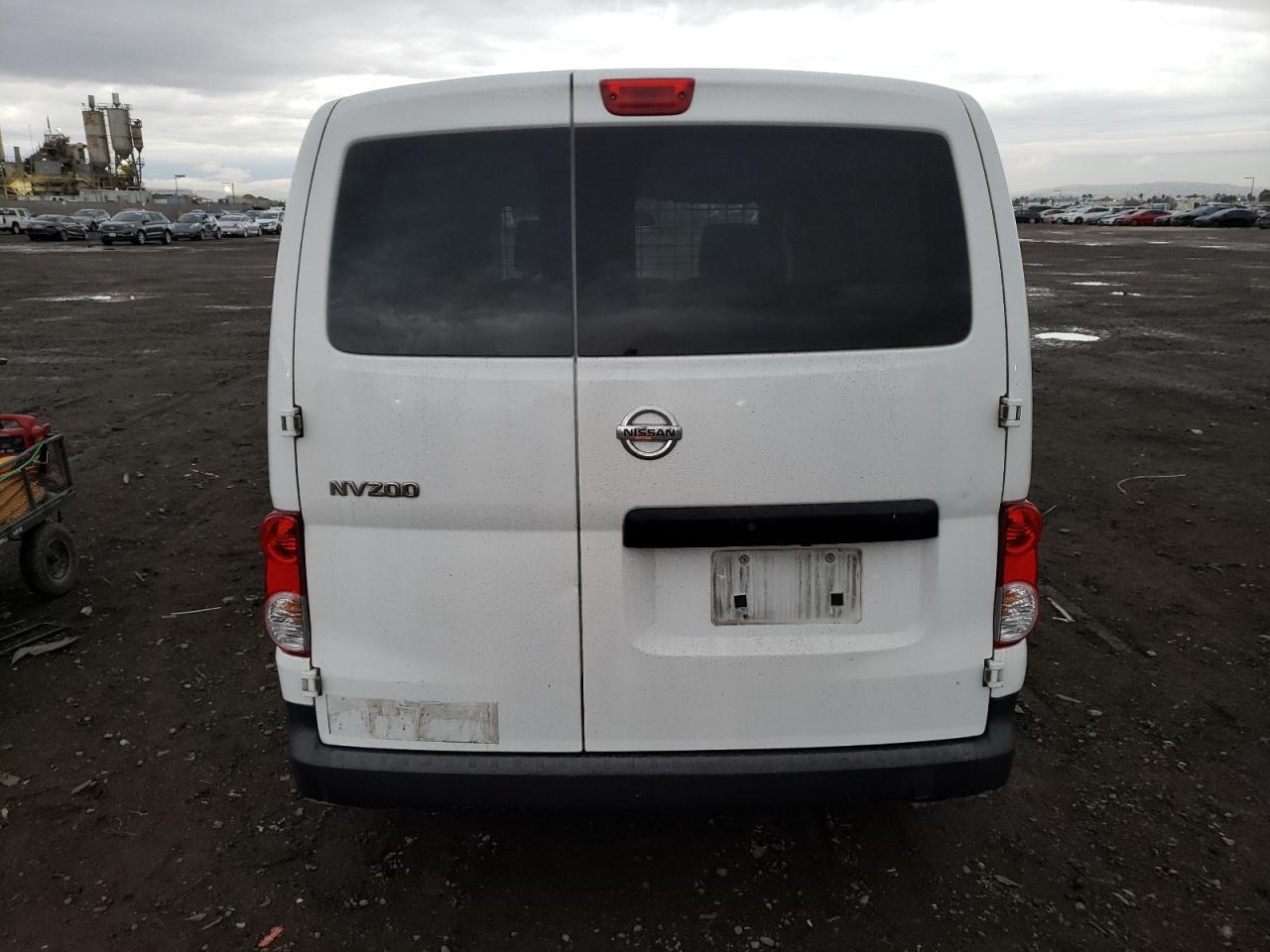 Photo 5 VIN: 3N6CM0KN0JK699860 - NISSAN NV 