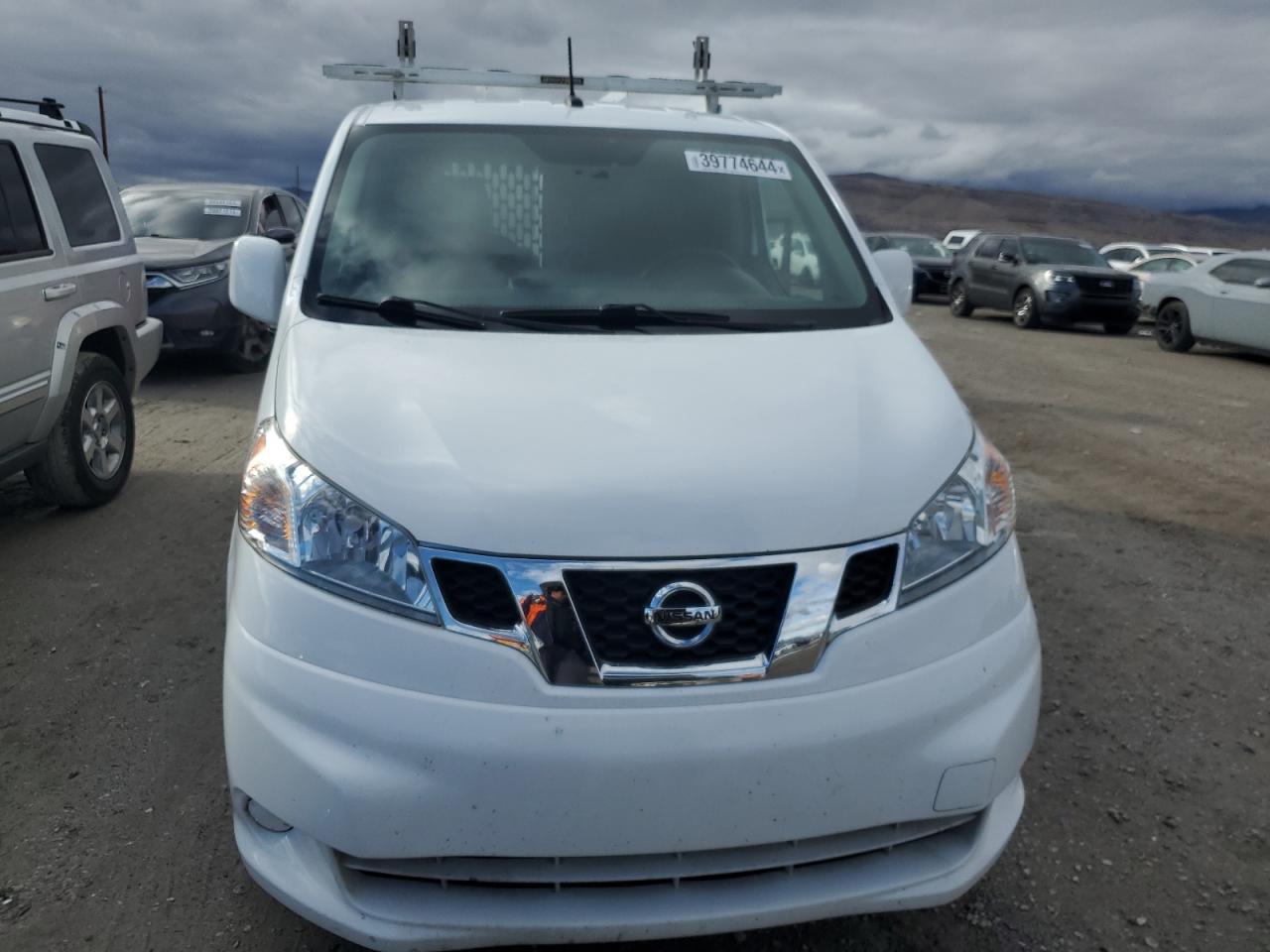 Photo 4 VIN: 3N6CM0KN0LK710455 - NISSAN NV 