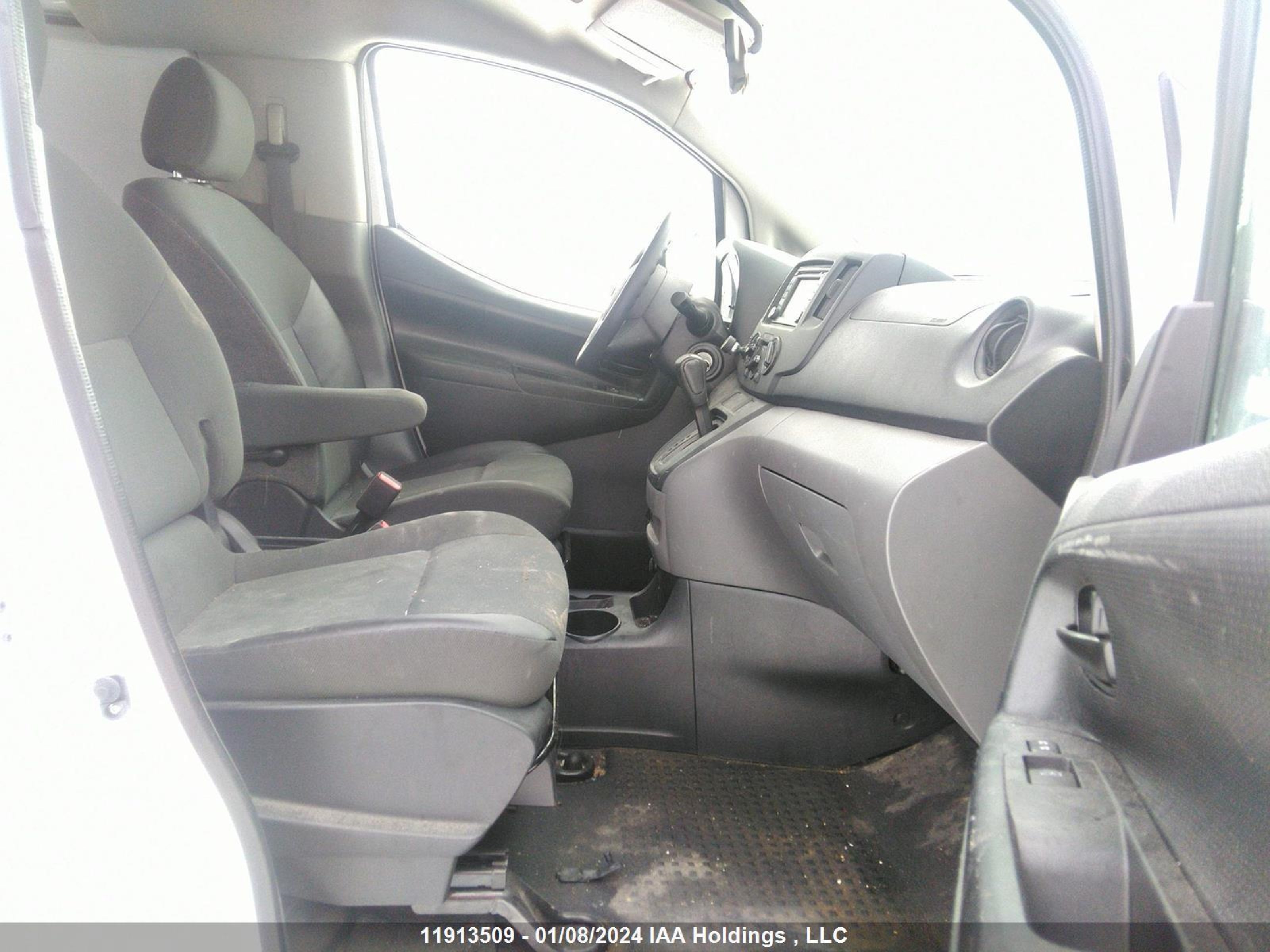 Photo 4 VIN: 3N6CM0KN1FK722909 - NISSAN NV200 