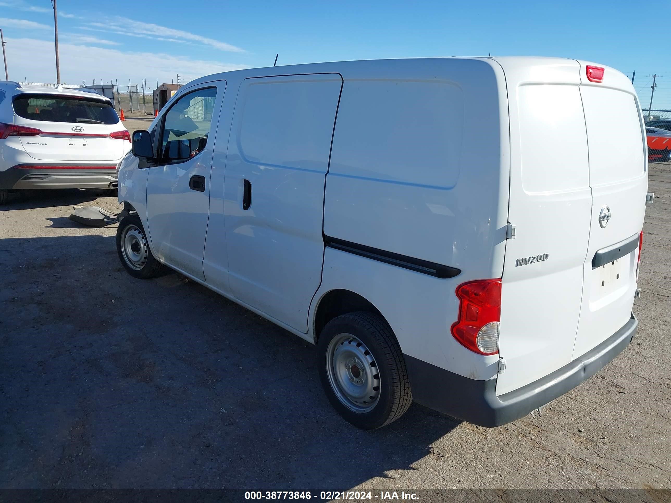 Photo 2 VIN: 3N6CM0KN1FK732906 - NISSAN NV200 